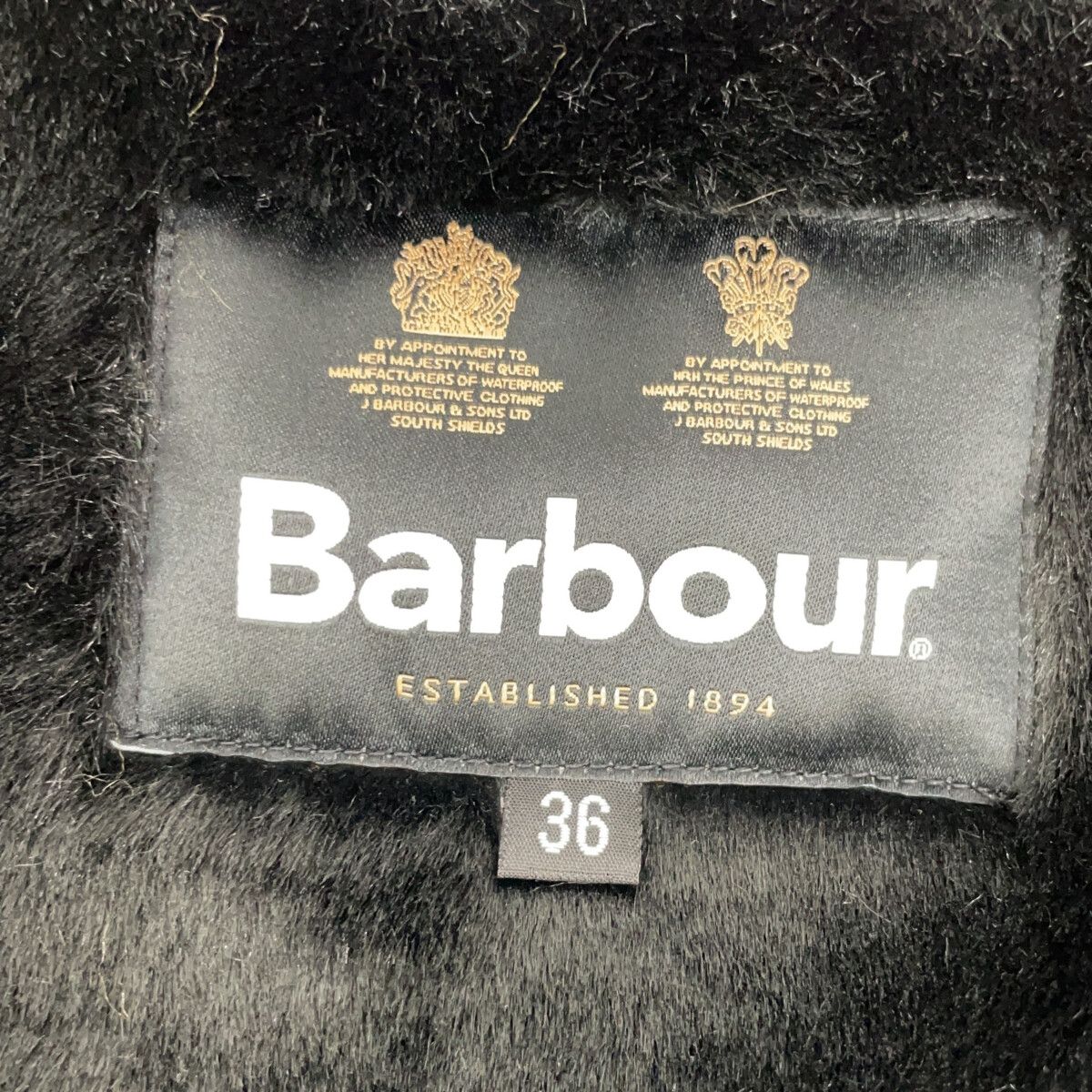 Barbour　バブアー　232MLI0035 ブラック フロントジップ ファー ライナー ベスト スリム フィット　36