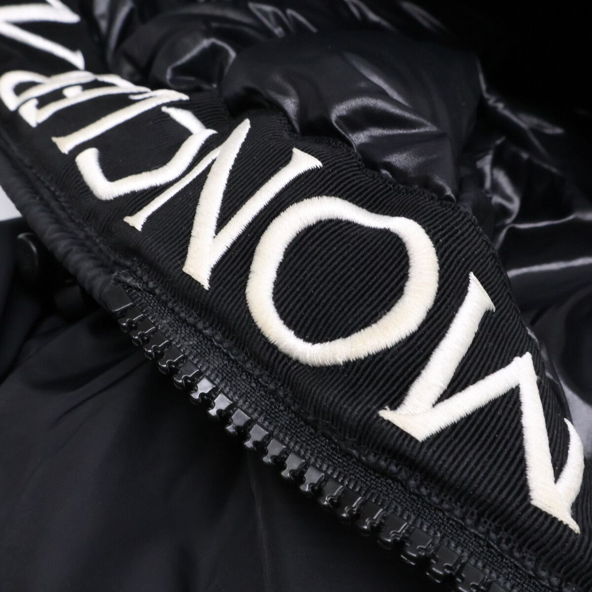 MONCLER モンクレール MONTCLA モンクラ フーディダウン 1 MONCLER モンクレール MONTCLA モンクラ フーディダウン 1