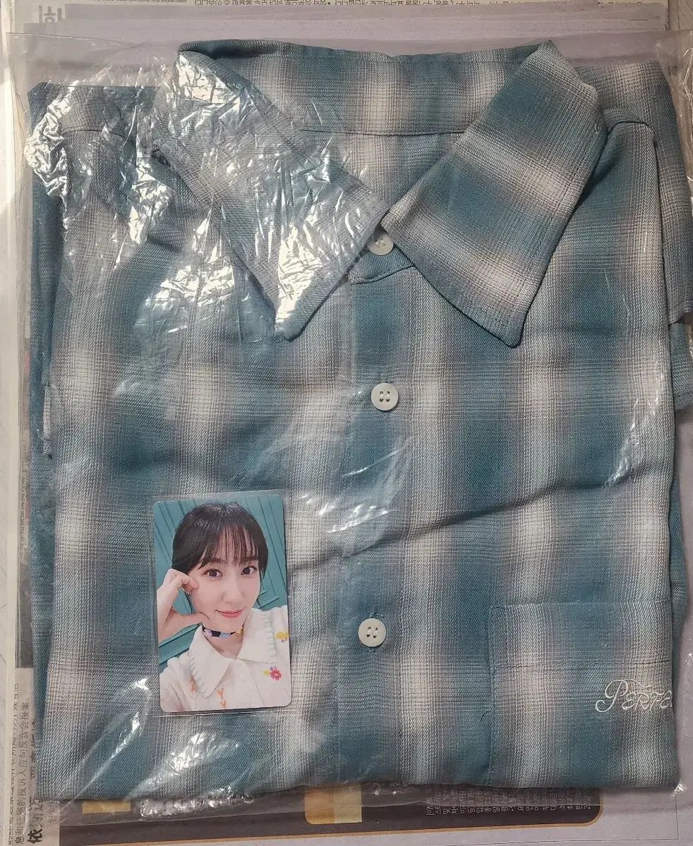 パク・ウンビン(PARK EUNBIN) パーフェクト シャツ トレカ 付き フォトカード 付き