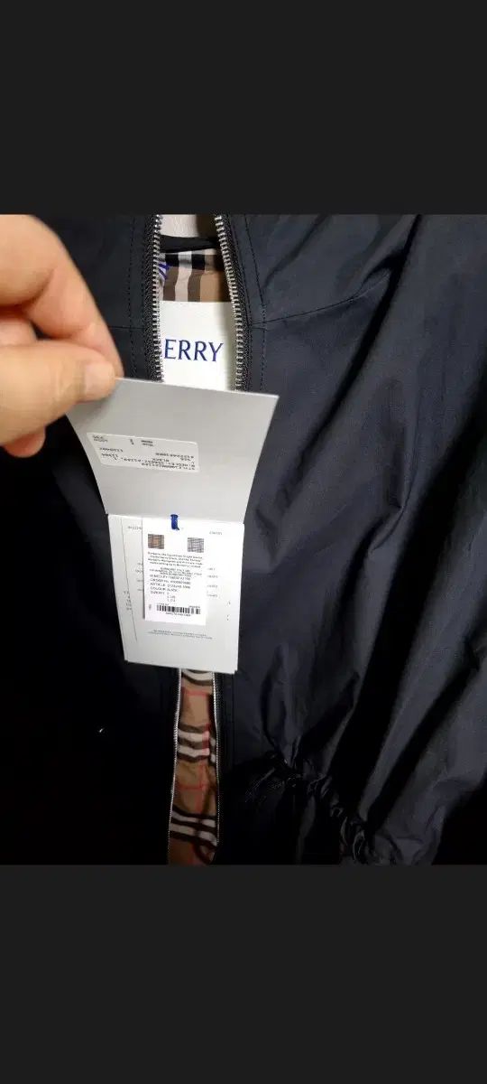 新品 BURBERRY バーバリー メドレー WHO フード ウィンドブレーカー ブラック アウター L77 88