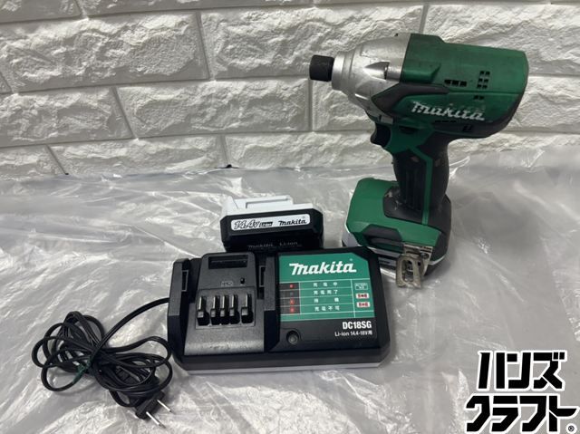 ▽【中古】マキタ M697D 充電式インパクトドライバ 14.4V ﾊﾞｯﾃﾘ個、充電器付き