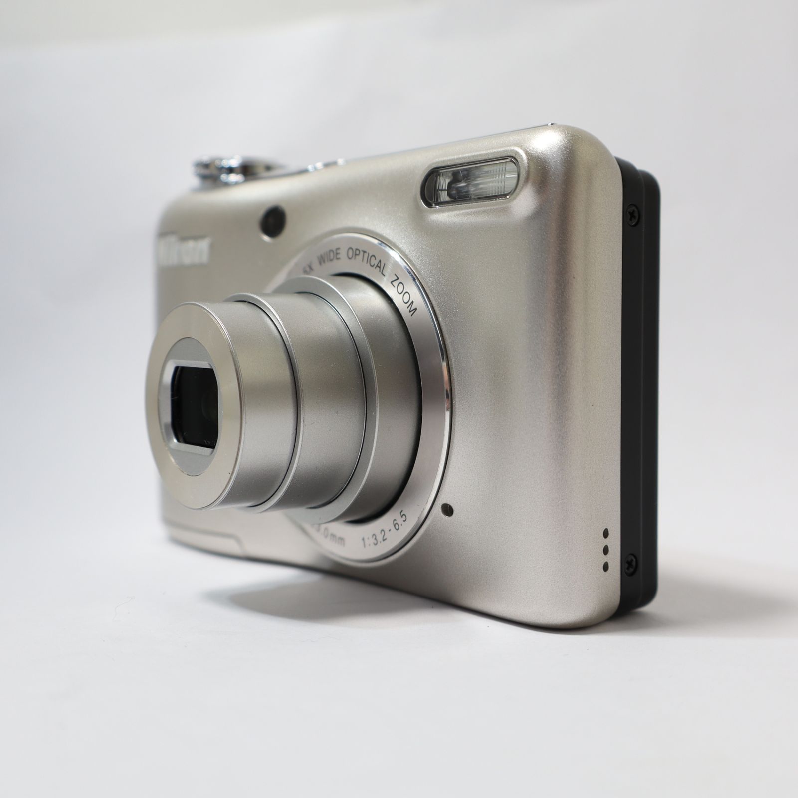 動作確認済 Nikon COOLPIX L30 乾電池駆動 Nikon COOLPIX L30 乾電池式 動作確認済み デジタルカメラ コンパクト