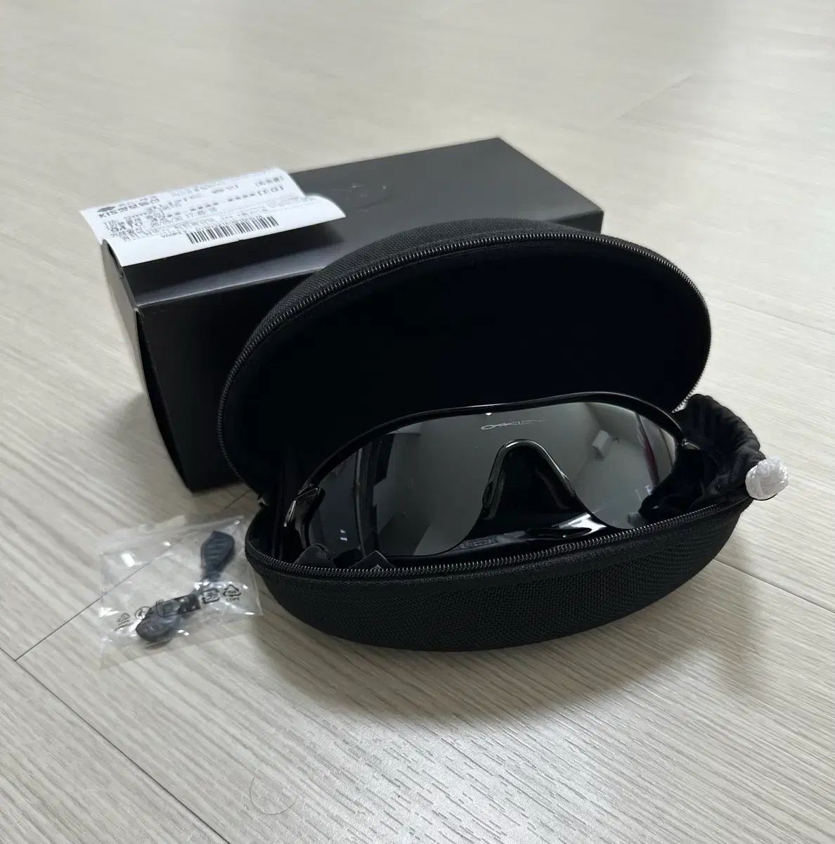 オークリー レーダーロック 新品