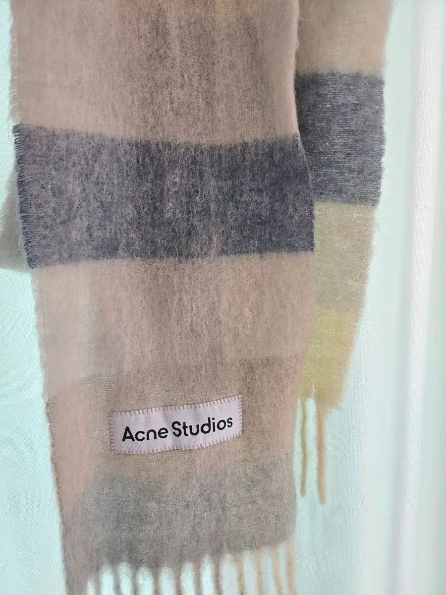 Acne Studios アクネストゥディオズ モヘア CHECKマフラー バニラ ベージュ 出品
