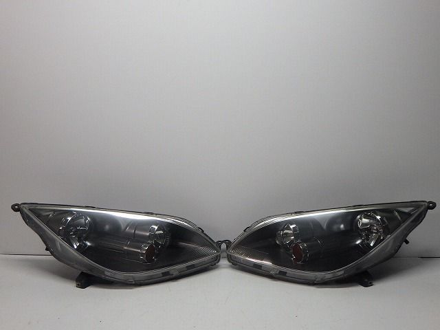 コルト ヘッドライト左右 ハロゲン Z25A Z21A Z22A P2970N 8301A236/233 コーティング 260529244