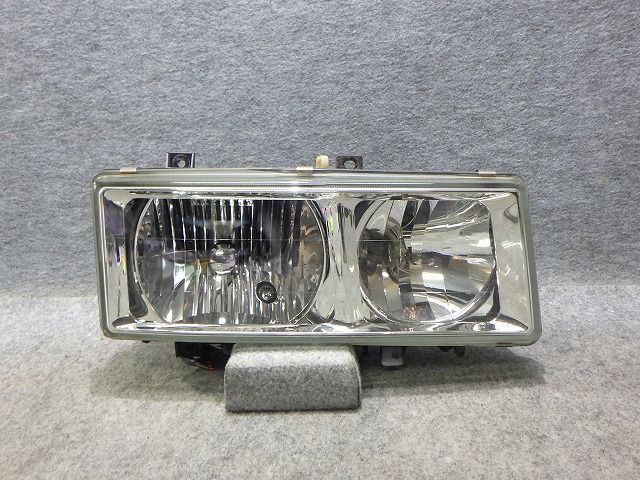 ファイター　右ヘッドライト　HID　キセノン　FK61/FK71　R7573　バラスト付　260530008