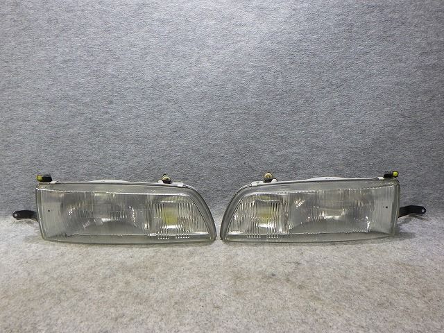 エスティマ　ヘッドライト　左右　ハロゲン　TCR21W　TCR11W　前期　28-57　41　260529003