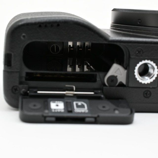 良品＞ RICOH GR IIIx｜高級コンパクトデジタルカメラ｜シャッター数