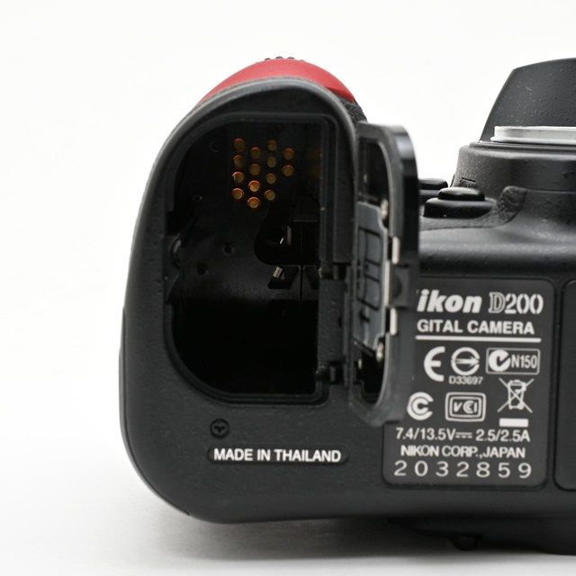 良品＞ Nikon D200 ボディ｜デジタル一眼レフカメラ｜シャッター数