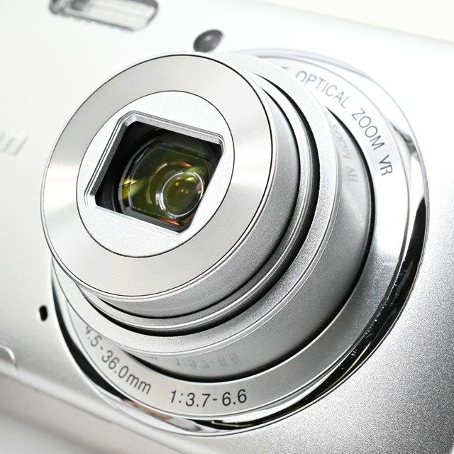 良品＞ Nikon COOLPIX S3600 クリスタルシルバー S3600SL｜2005万画素