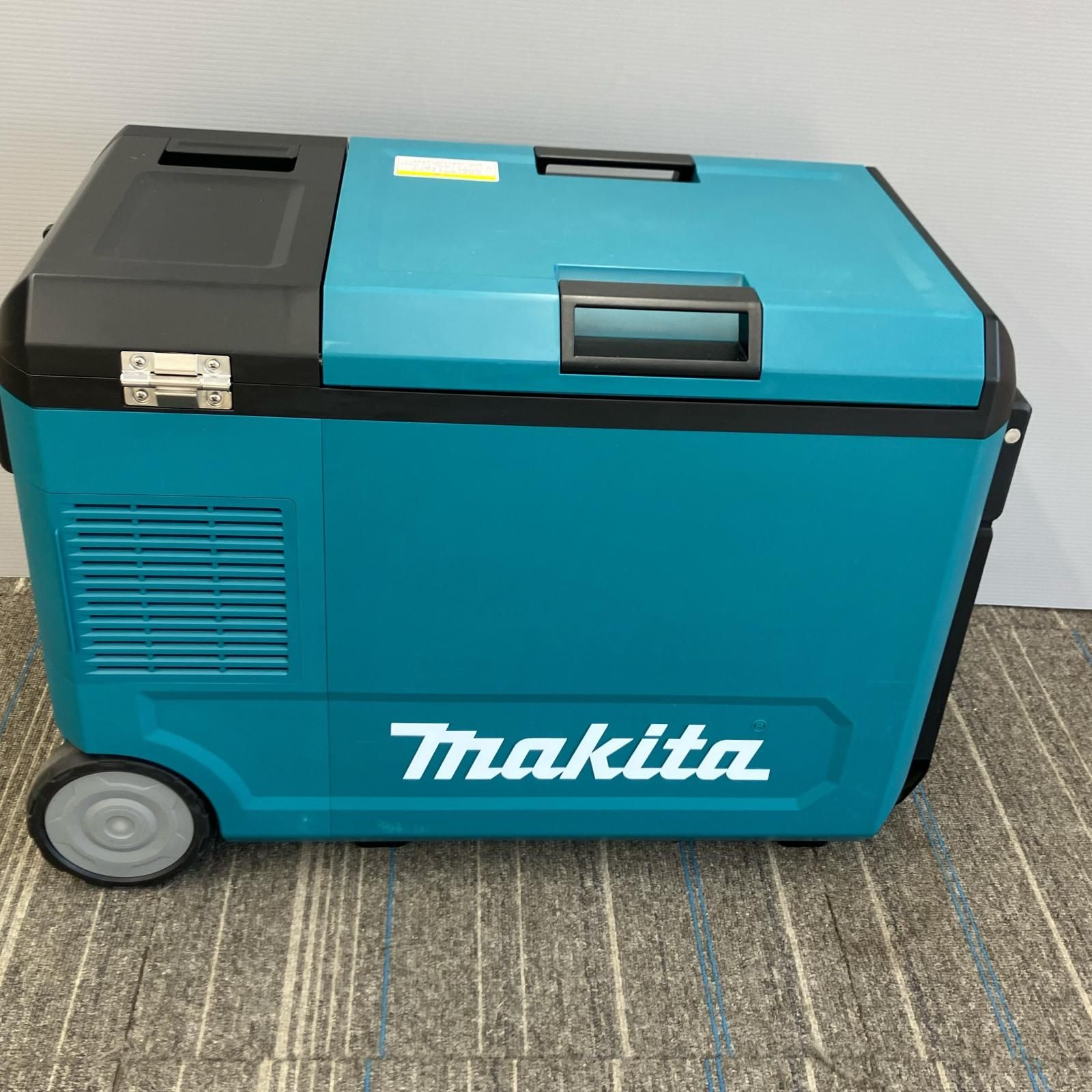 保冷温庫 MAKITA CW004G ブルー ACアダプター付属 - メルカリ