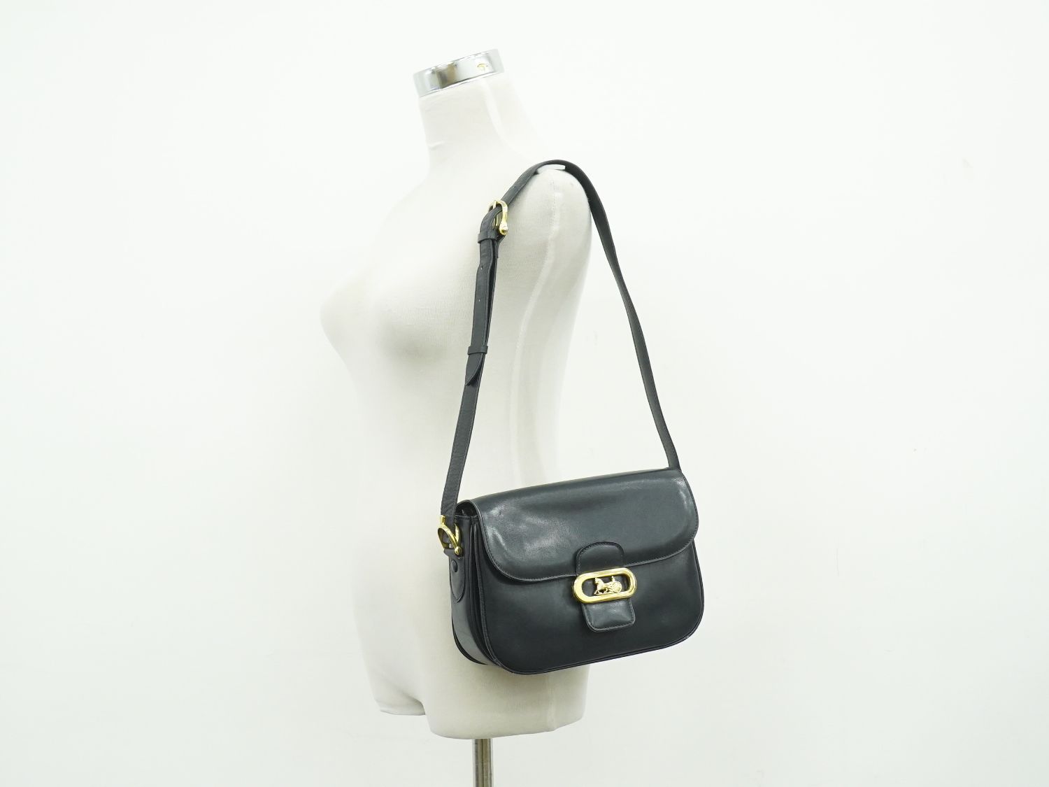 本物 セリーヌ CELINE 馬車金具 ショルダーバッグ レザー ネイビー 