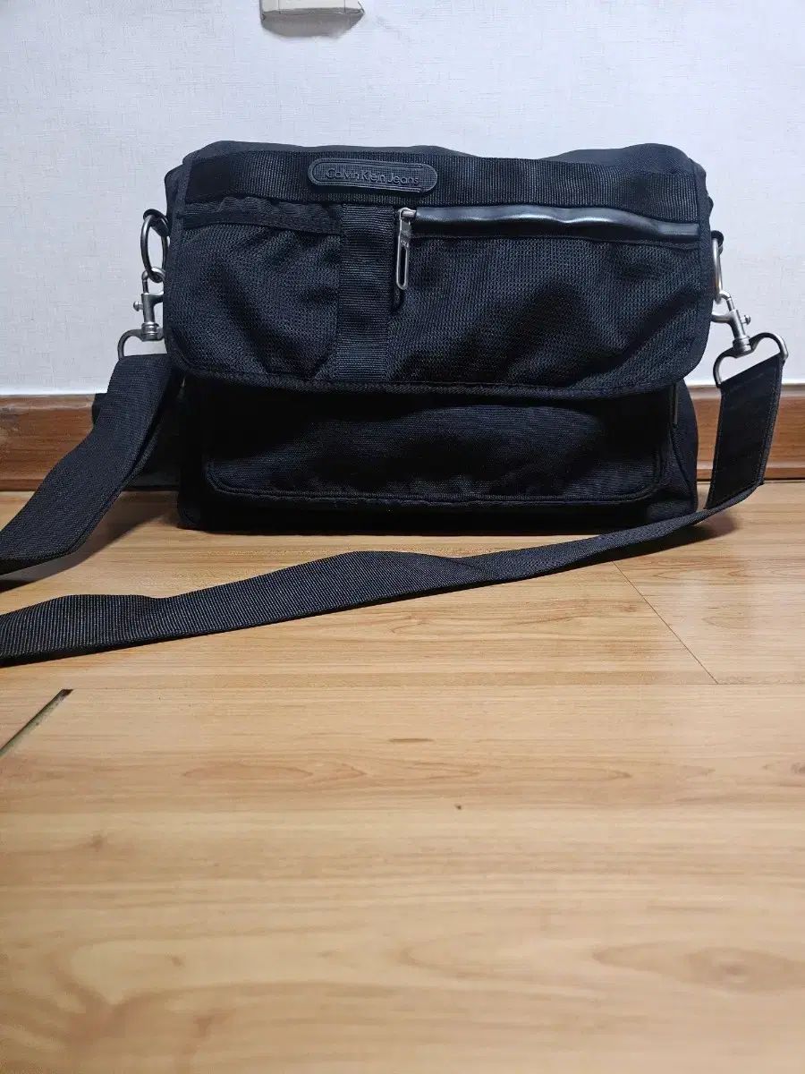 Calvin Klein Jeans(カルヴァンクラインジーンズ) クロスバック ブラック メッセンジャーバッグ バッグ