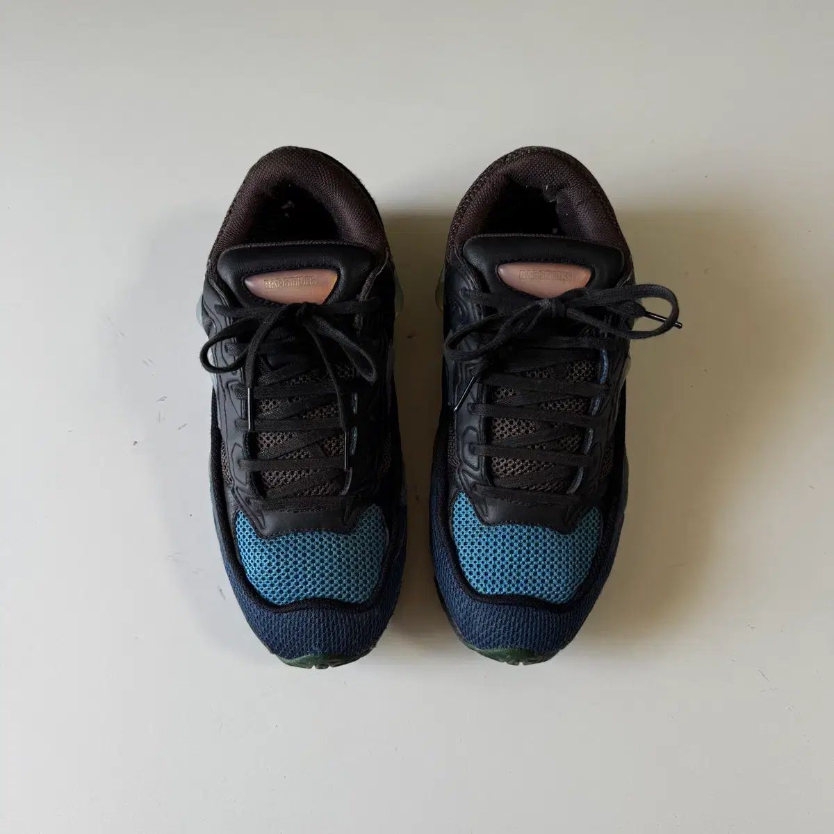 adidas ラフ シモンズ オズウィーゴ コア - 255サイズ