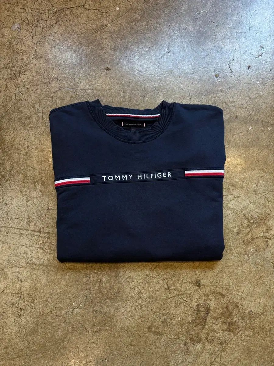 Tommy Hilfiger トミーヒルフィガー スウェット