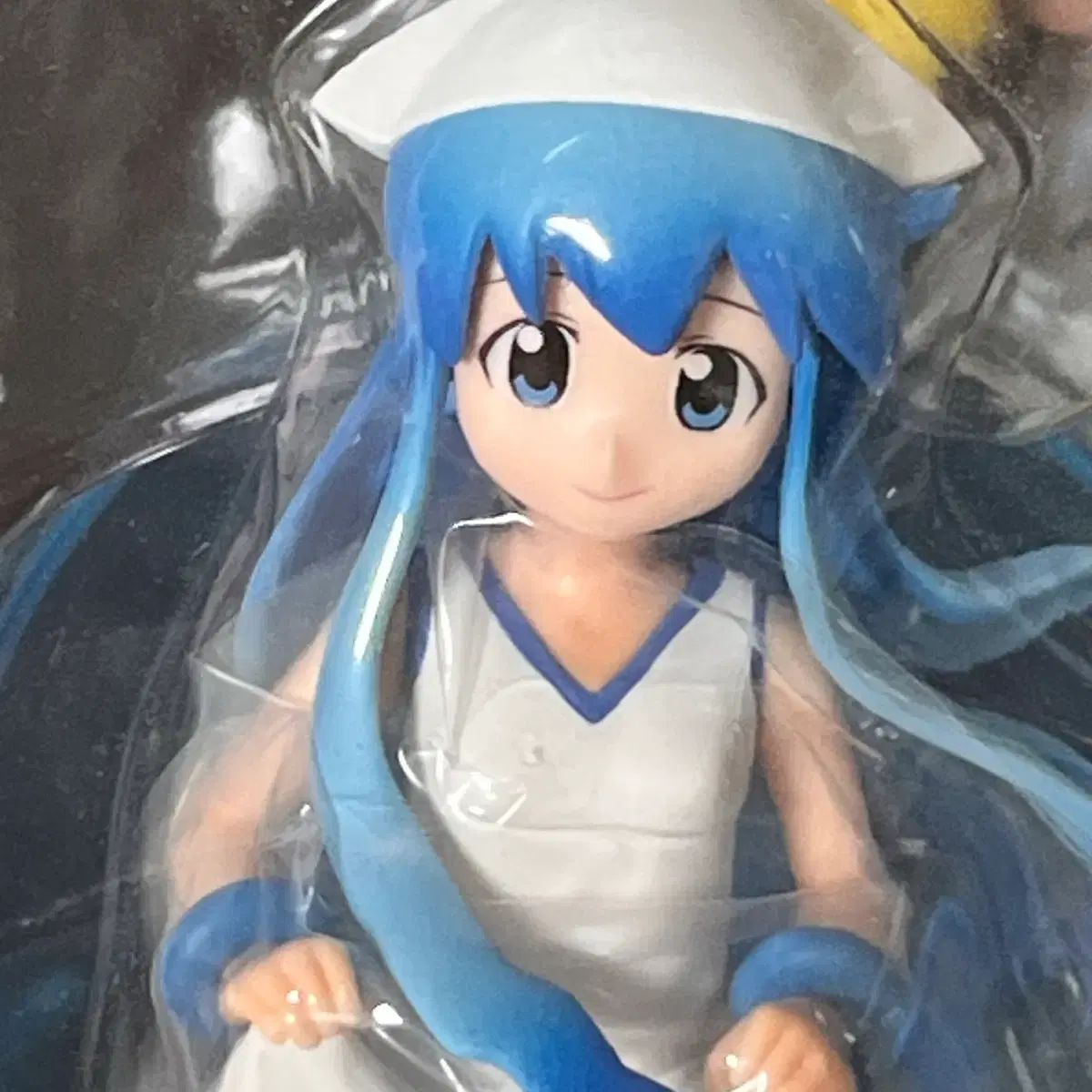 侵略イルカ少女ゴーフィギュア
