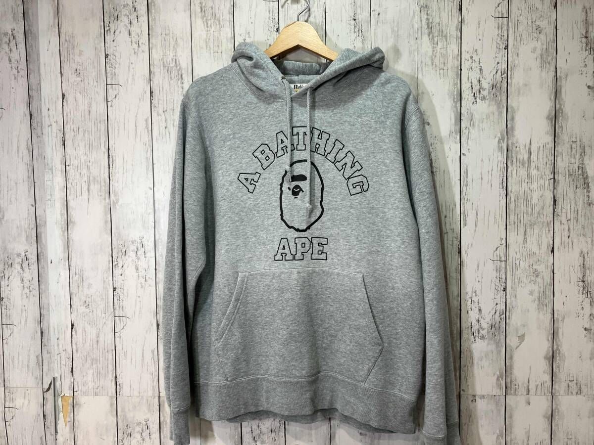A BATHING APE アベイシングエイプ　カレッジロゴプリント　パーカー　グレー　サイズL