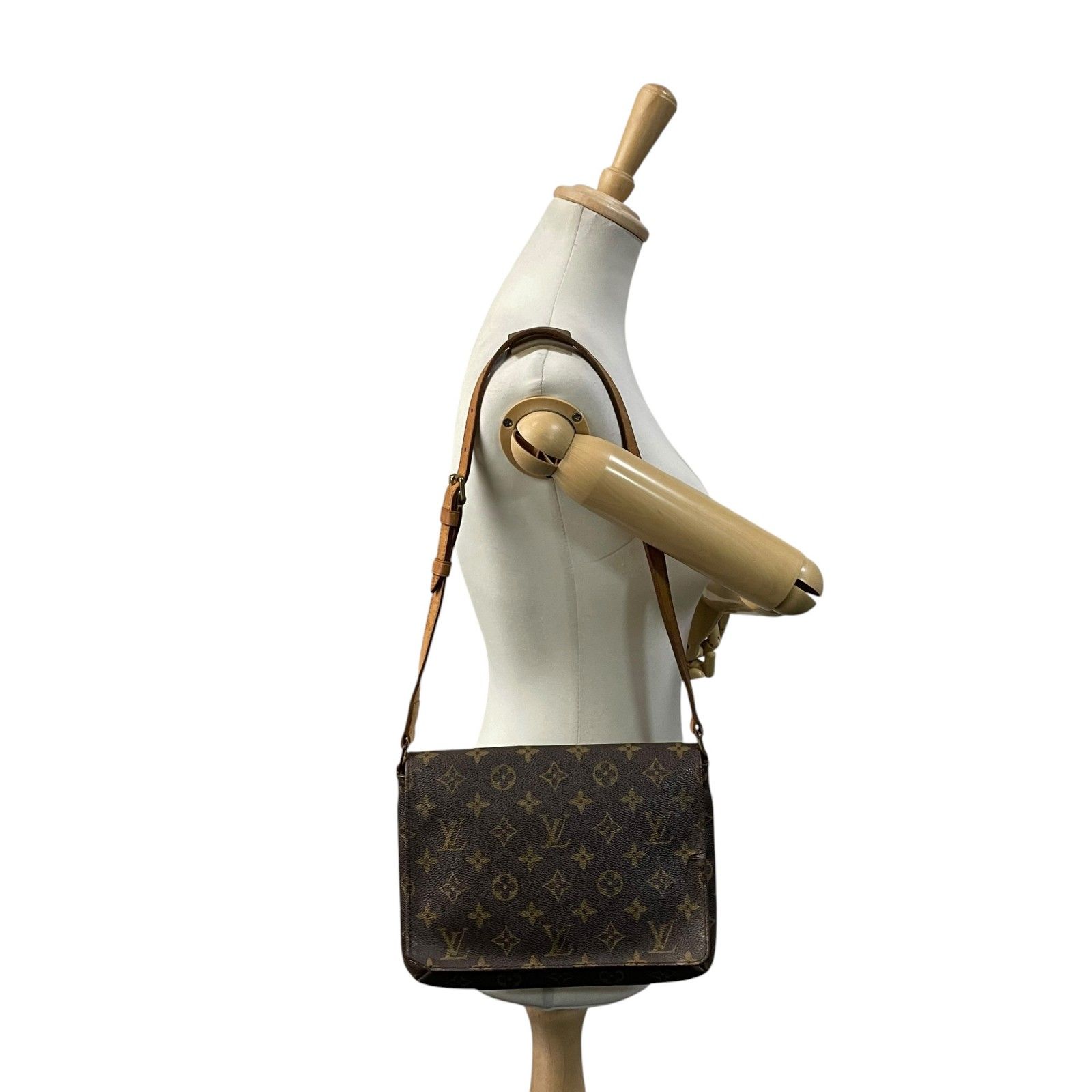 良品】 ルイ・ヴィトン LOUIS VUITTON モノグラム ミュゼットタンゴ 