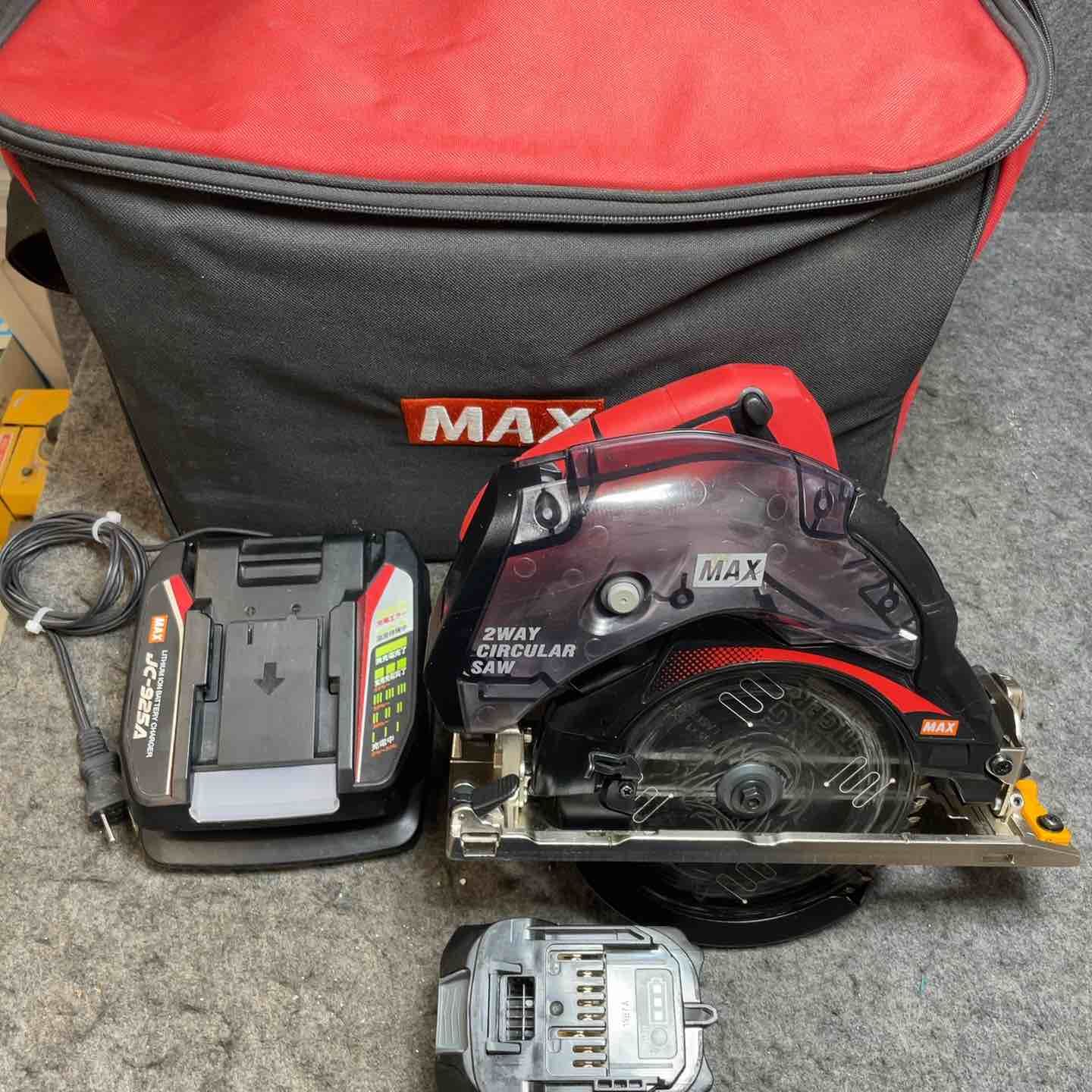 マックス(MAX) 165mm コードレス防じん丸のこ PJ-CS61CDP【桶川店】