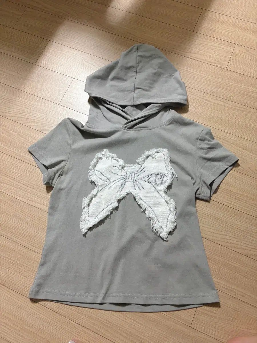 ゼロプラネット リー リボンスーツ Tシャツ
