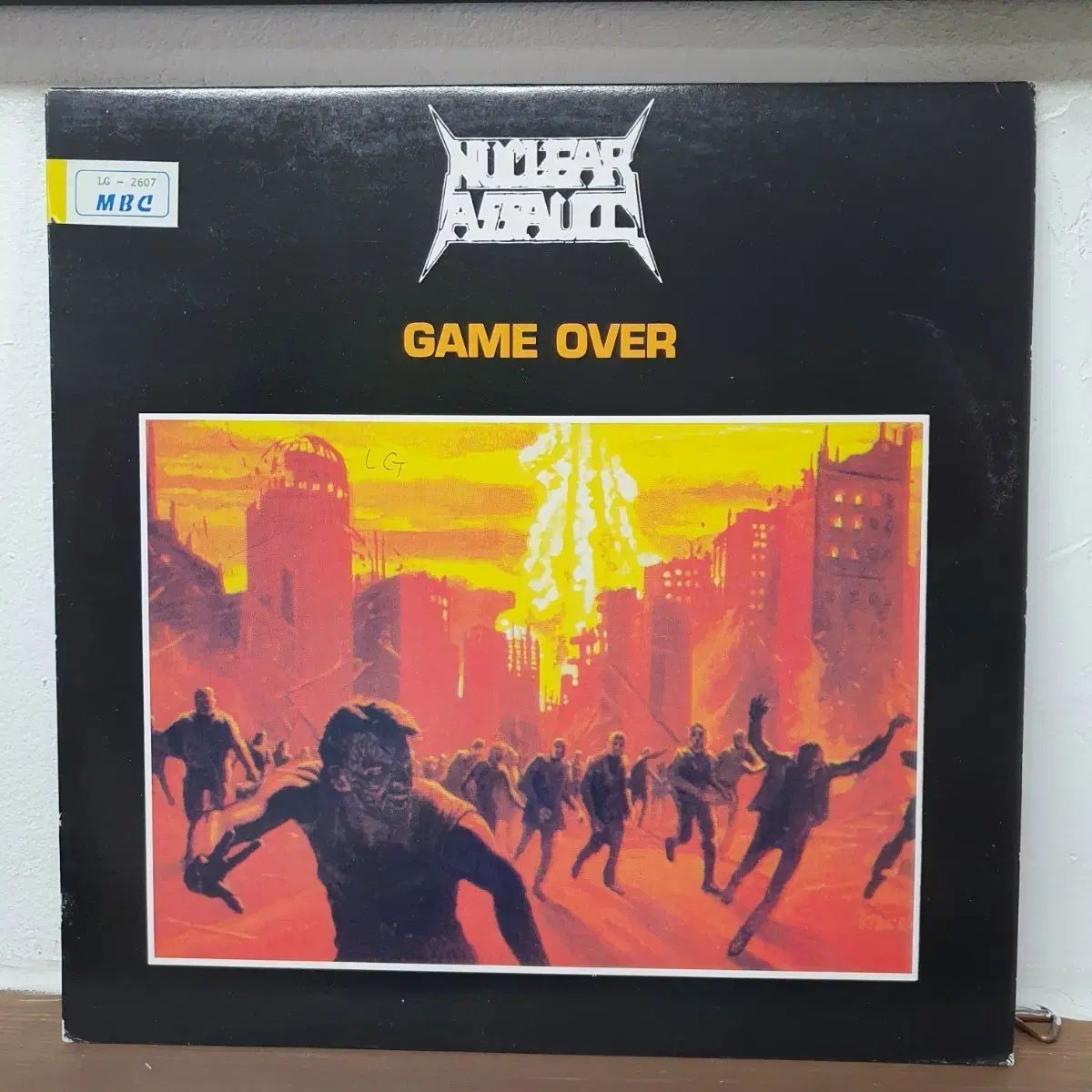 Nuclear Assault LP 1990 ライセンス