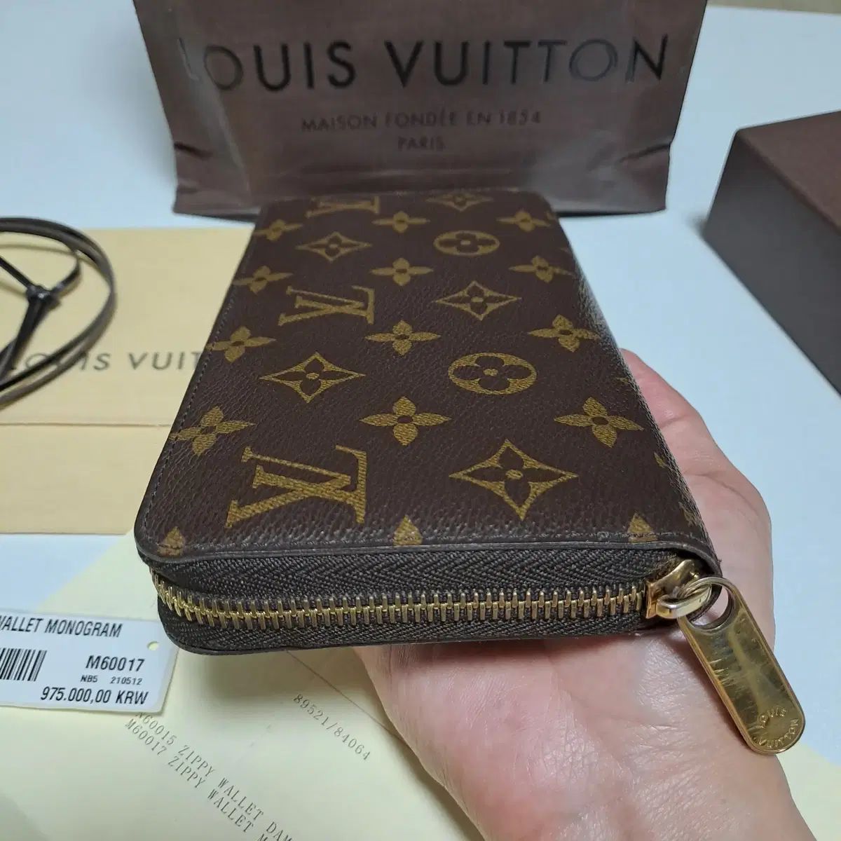 100%/正規品 Louis Vuitton ルイヴィトン ジッピー モノグラム 長財布 