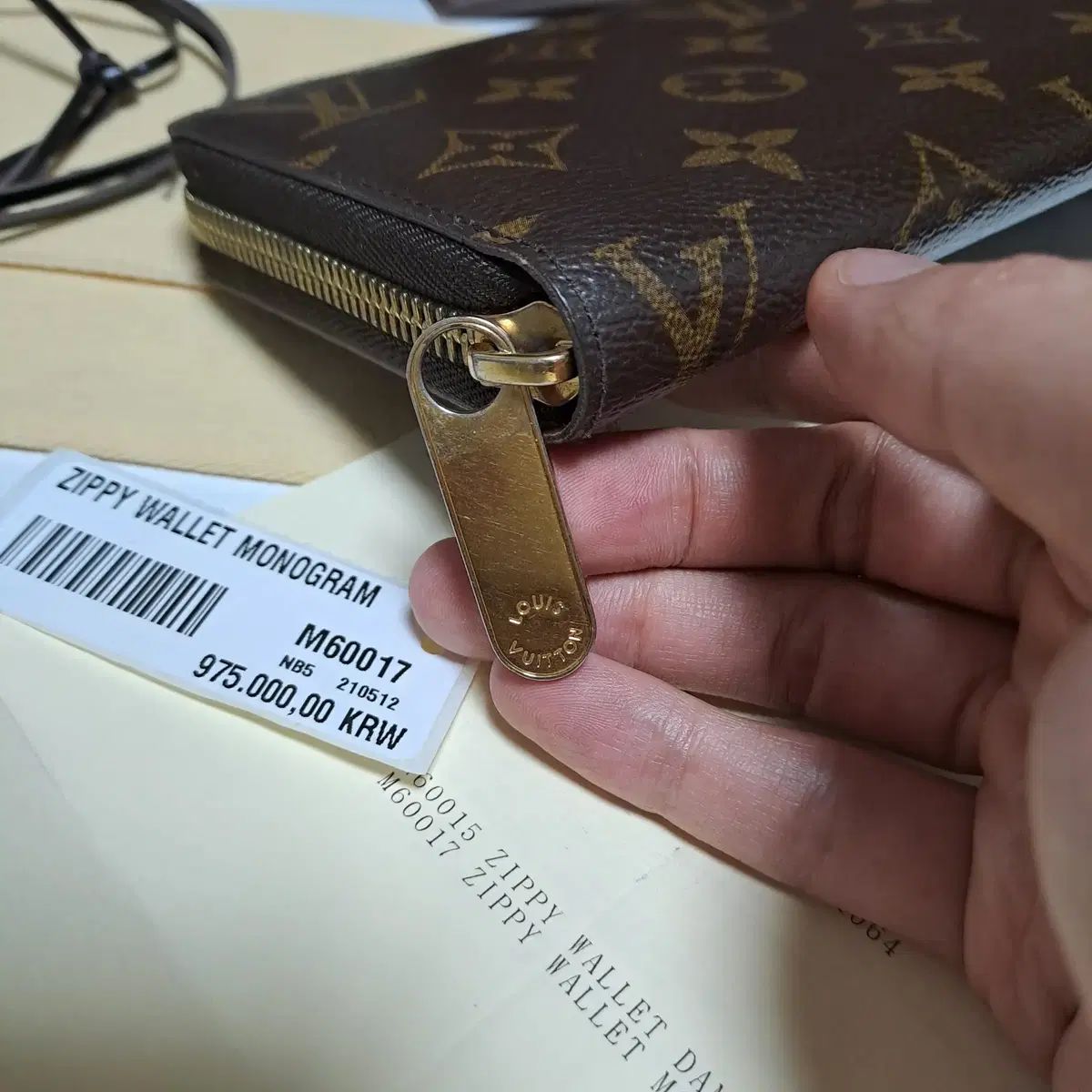 100%/正規品 Louis Vuitton ルイヴィトン ジッピー モノグラム 長財布 