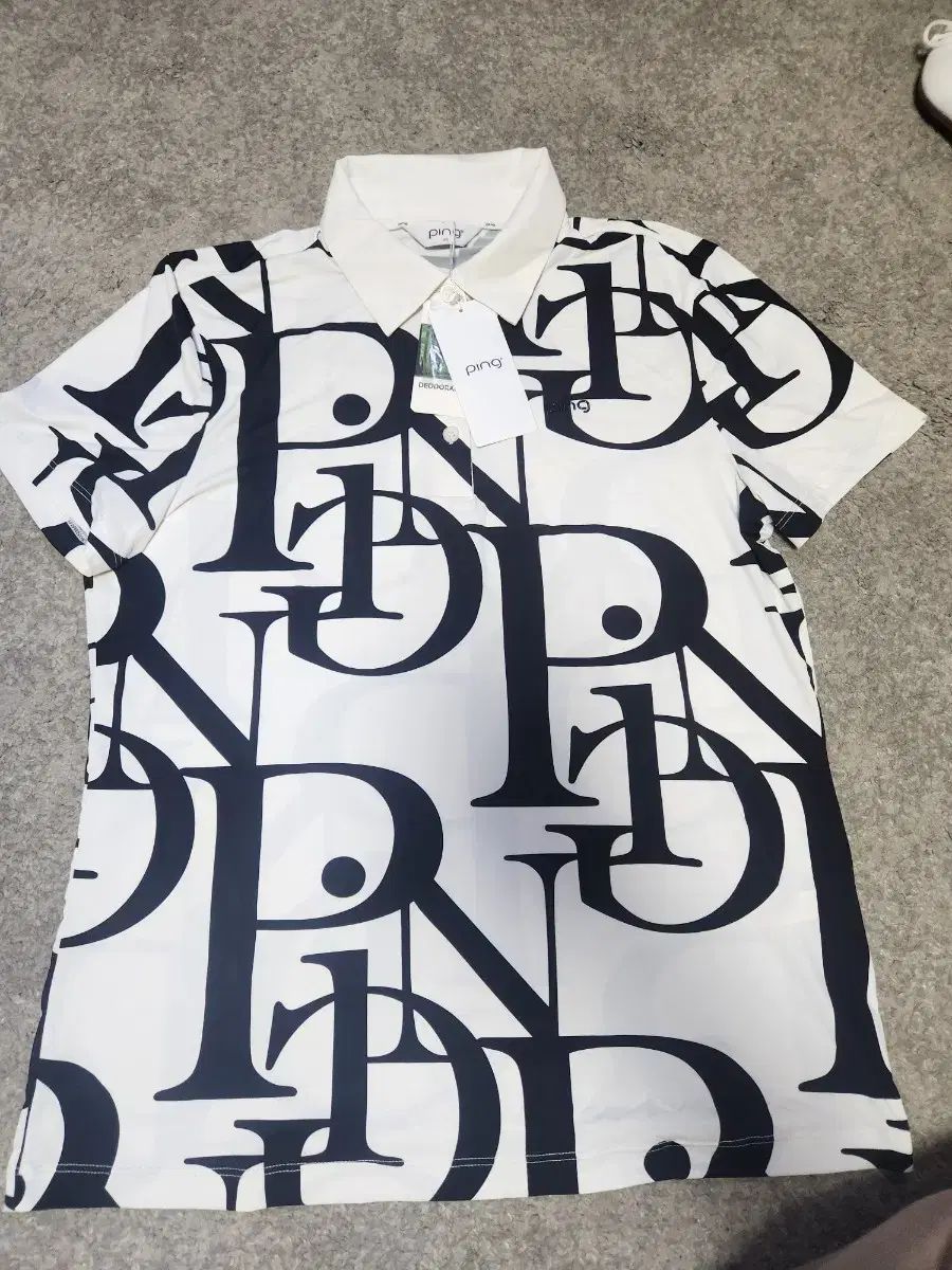 新品 // Ping ゴルフ 接触冷感 半袖 カラーTシャツ 白 ロゴ パータン-95