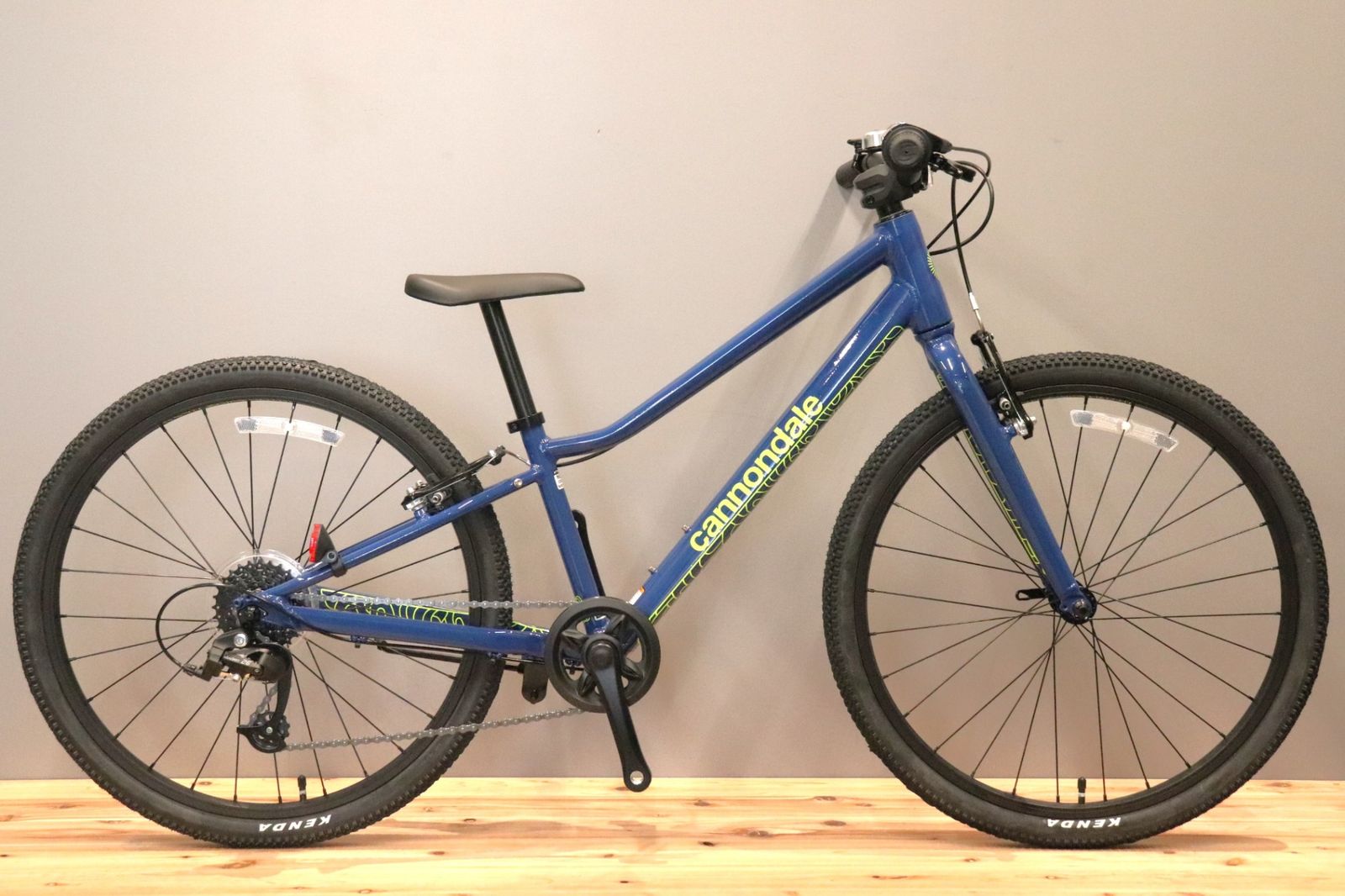キャノンデール　キッズクイック24 未使用 キャノンデール CANNONDALE キッズ クイック KIDS QUICK 24