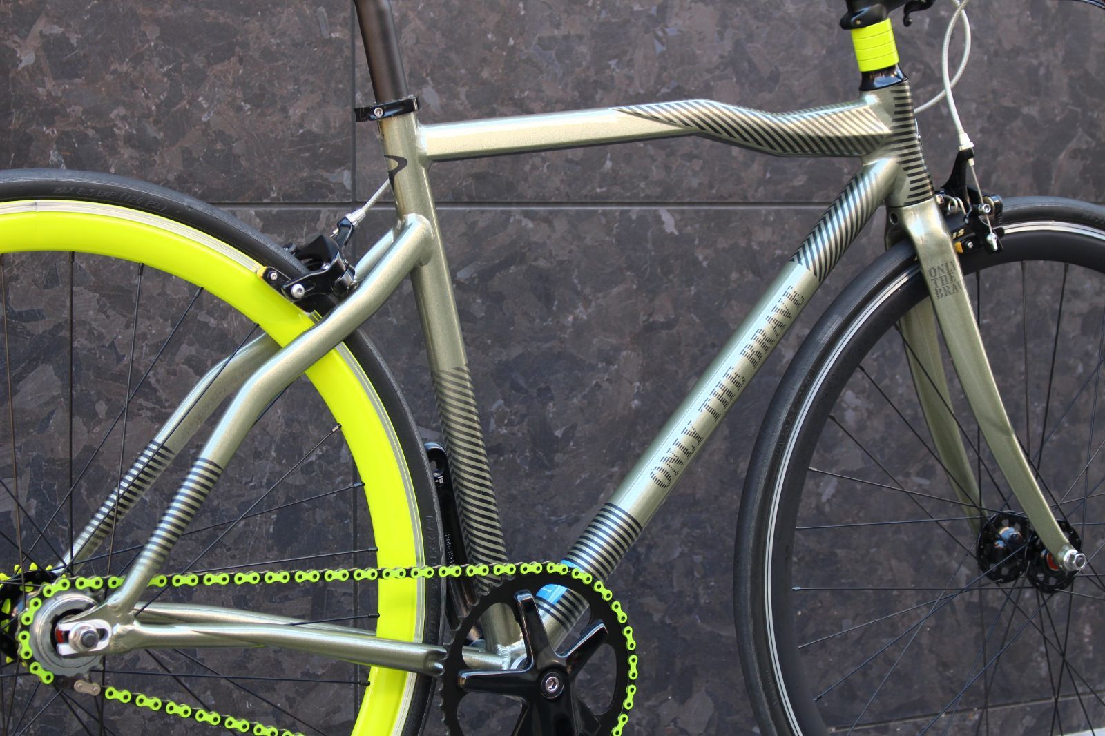 ピナレロ PINARELLO×DIESEL ONLY THE BRAVE アルミ シングルスピード
