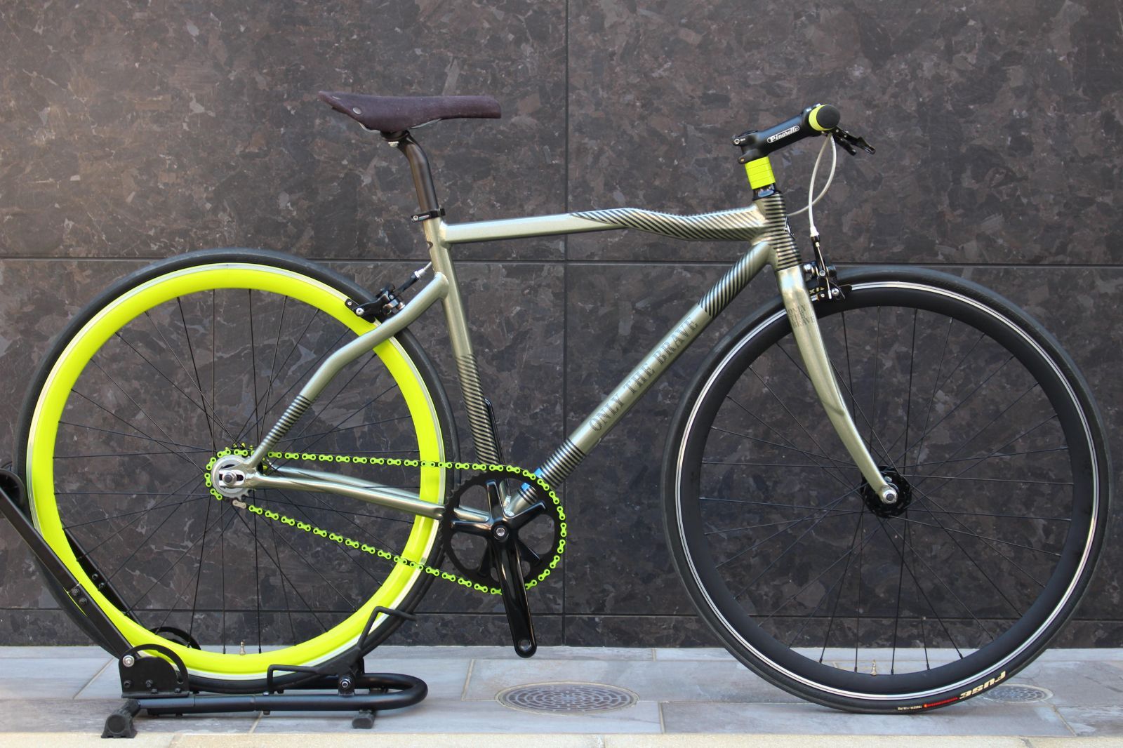 ピナレロ PINARELLO×DIESEL ONLY THE BRAVE アルミ シングルスピード