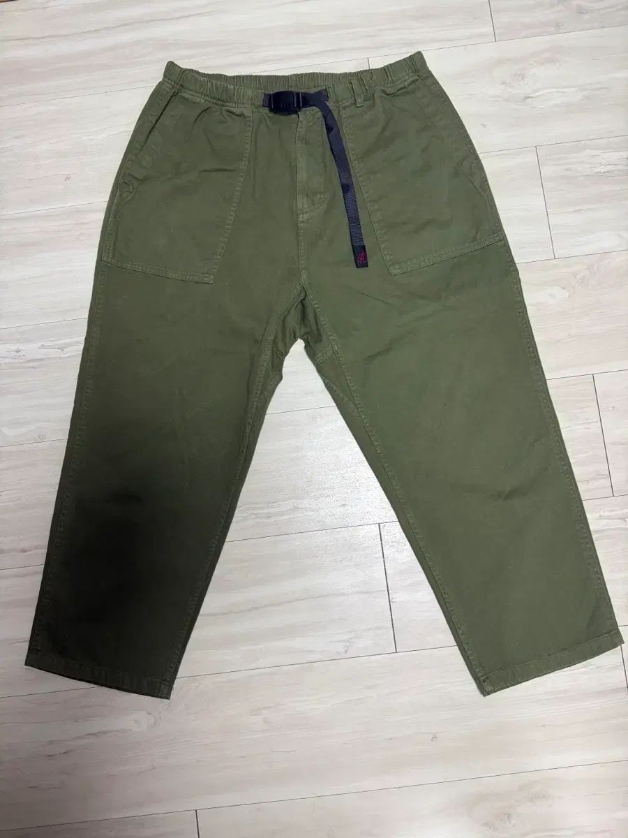 XL グラミチ ルーズ テーパード パンツ オリーブ