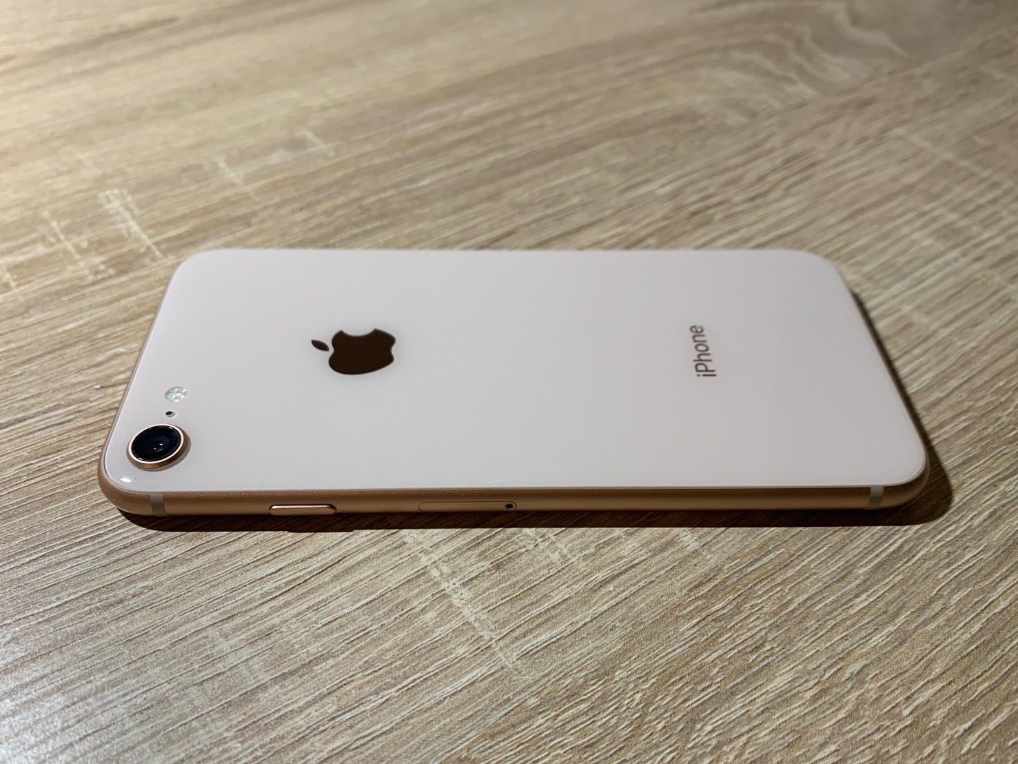 iPhone 8 64GB ゴールド 動作確認済 美品 SIMロックなし - メルカリ