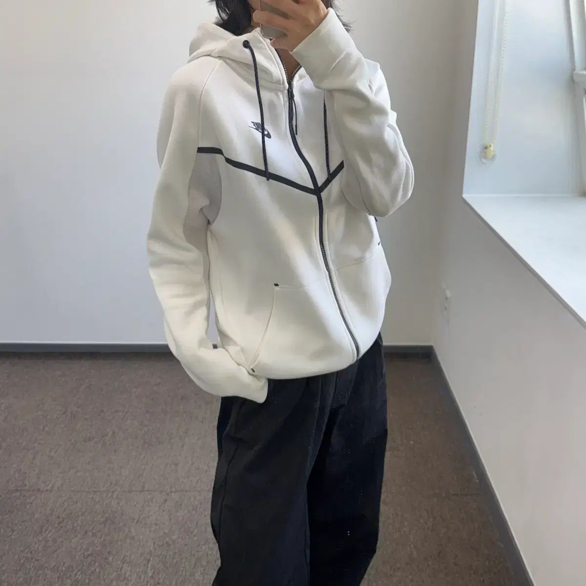 NIKE ナイキ テックパック 白 フードジップアップ