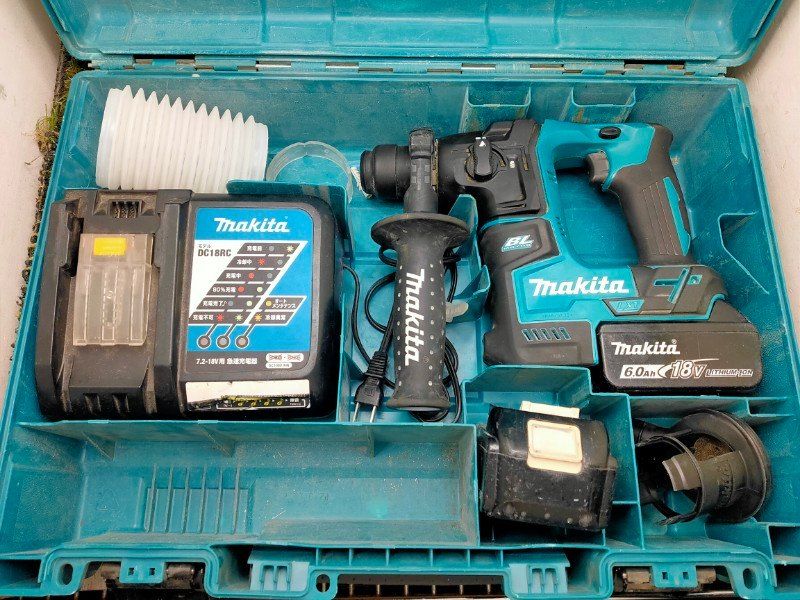 ☆マキタ(Makita) 充電式ハンマドリル17mm 18V HR171DRGX バッテリ、充電器、ケース付　動作確認済み