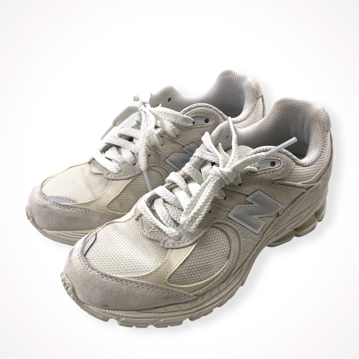 New Balance / 2002Rスニーカー 参考定価：20,000+tax SIZE:23cm