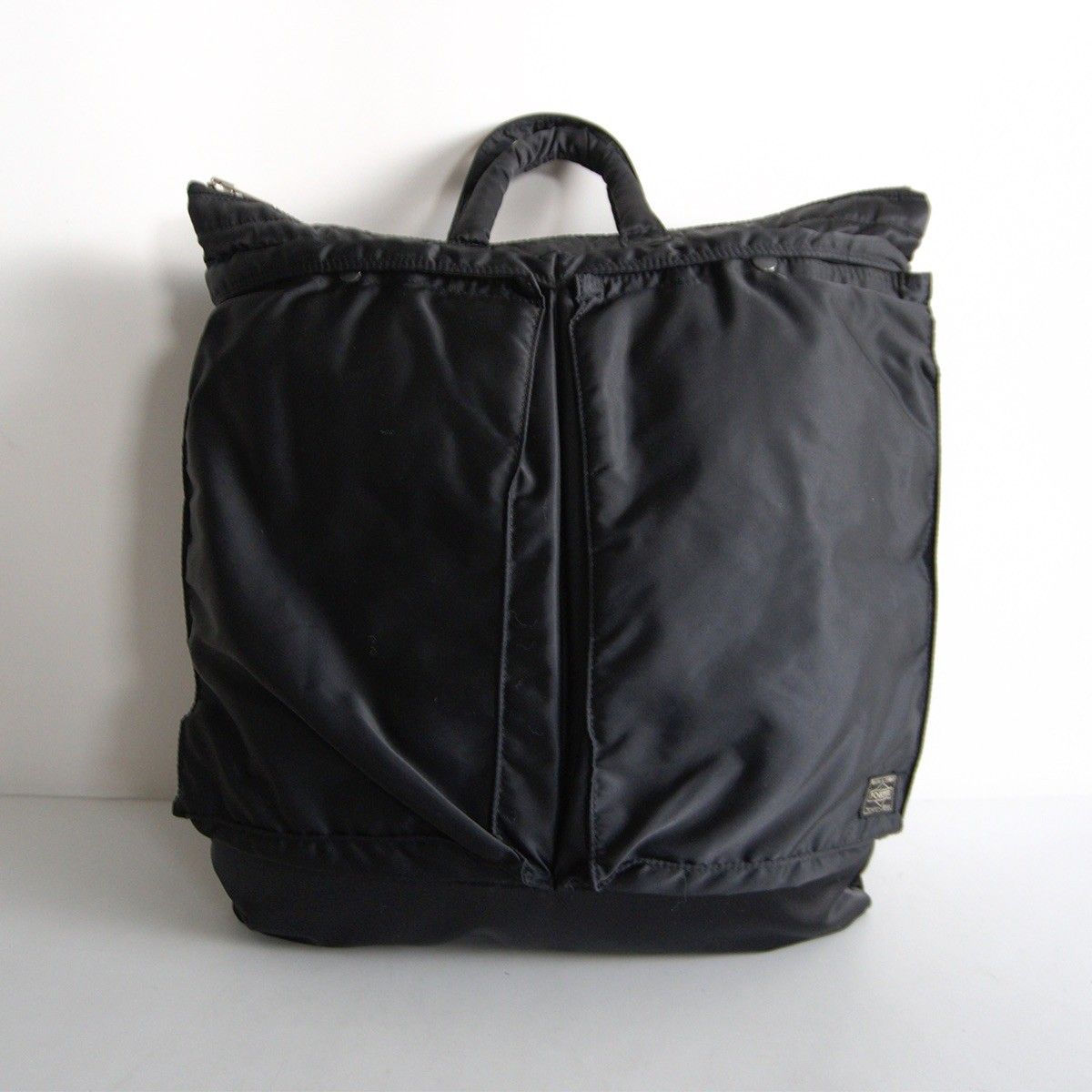 【美品】PORTER 【タンカー 2way ヘルメットバッグ】ポーター ショルダーバッグ ナイロン ブラック TANKER BAG 26050666 美品】PORTER 【タンカー 2way ヘルメットバッグ】ポーター ショルダー