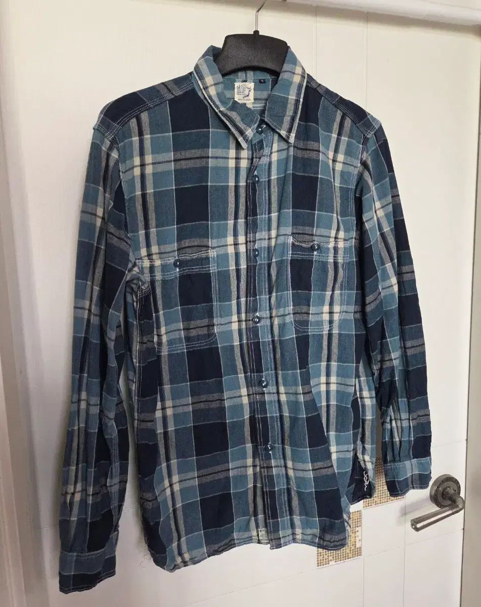(5)オアスロウ Indigo リネン シャツ