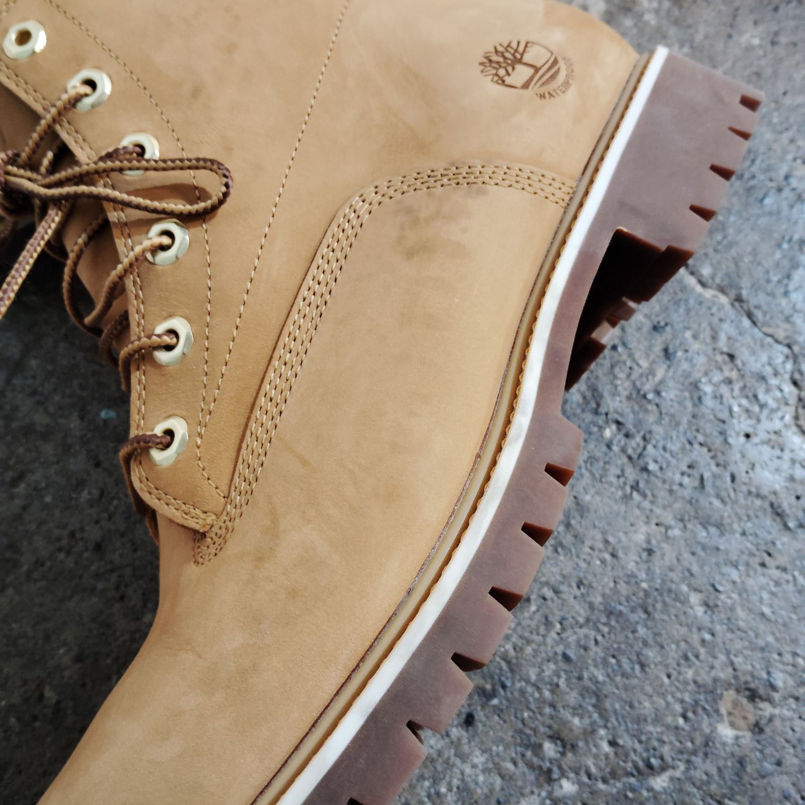 TIMBERLAND アルバーンフォールズ 6インチブーツ レースアップ