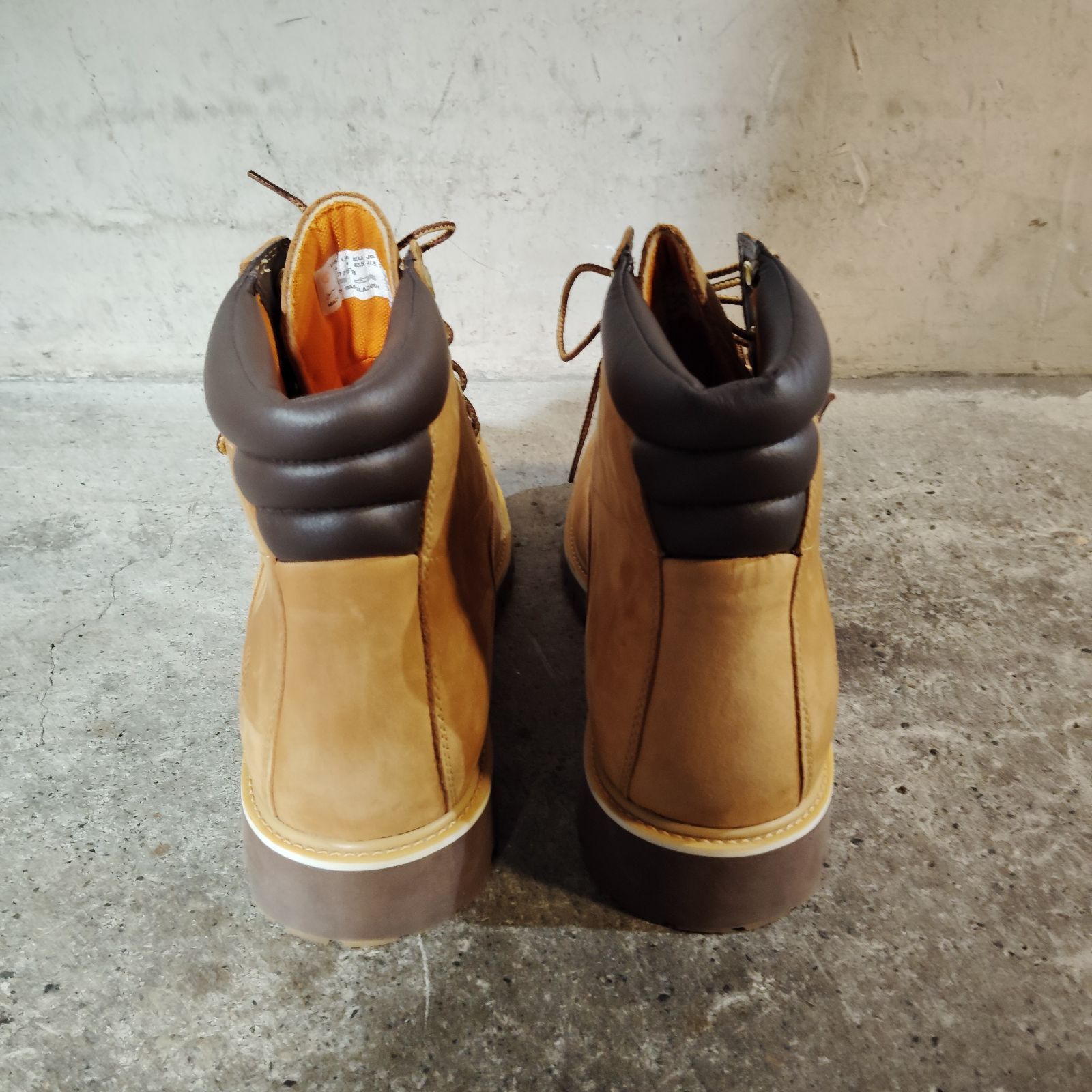 TIMBERLAND アルバーンフォールズ 6インチブーツ レースアップ