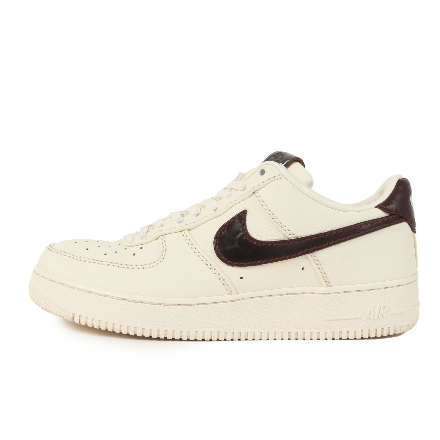 【美品】NIKE ナイキ サイズ:US9.5(27.5cm) | AIR FORCE 1 07 SOFT PEARL (IH7332-001) | エアフォース | ホワイト ゴースト | ローカット スニーカー シューズ【メンズ】【中古】