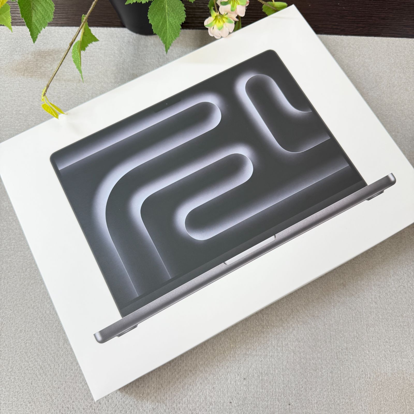 新品未開封 MacBook Pro 14