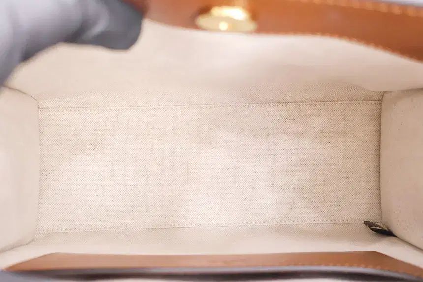 グッチ ダイアナ バンブー スモール トップハンドル トート ショルダーバッグ 660195