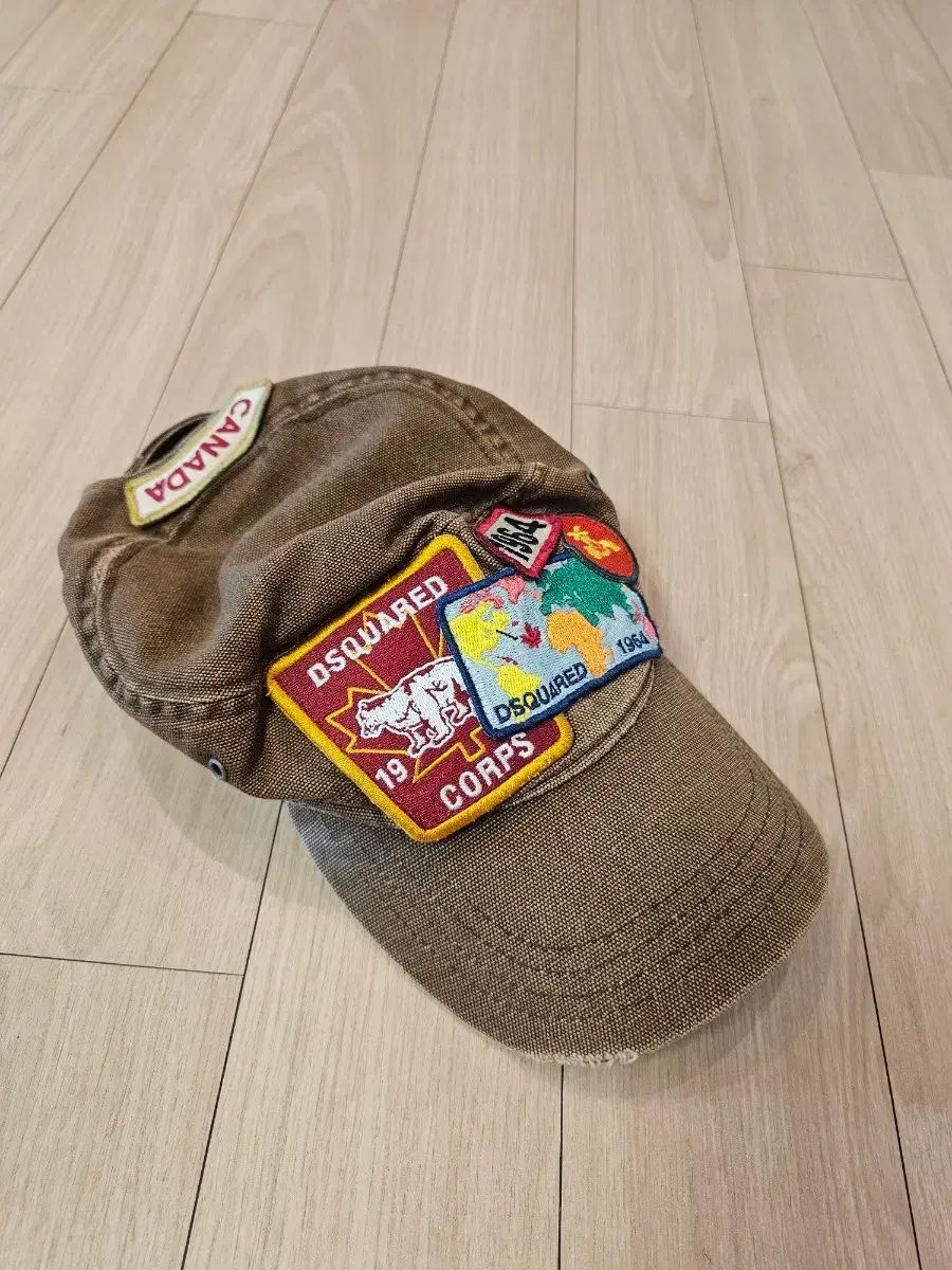正規品 DSQUARED2 ロゴワッペン ベースボールキャップ 帽子