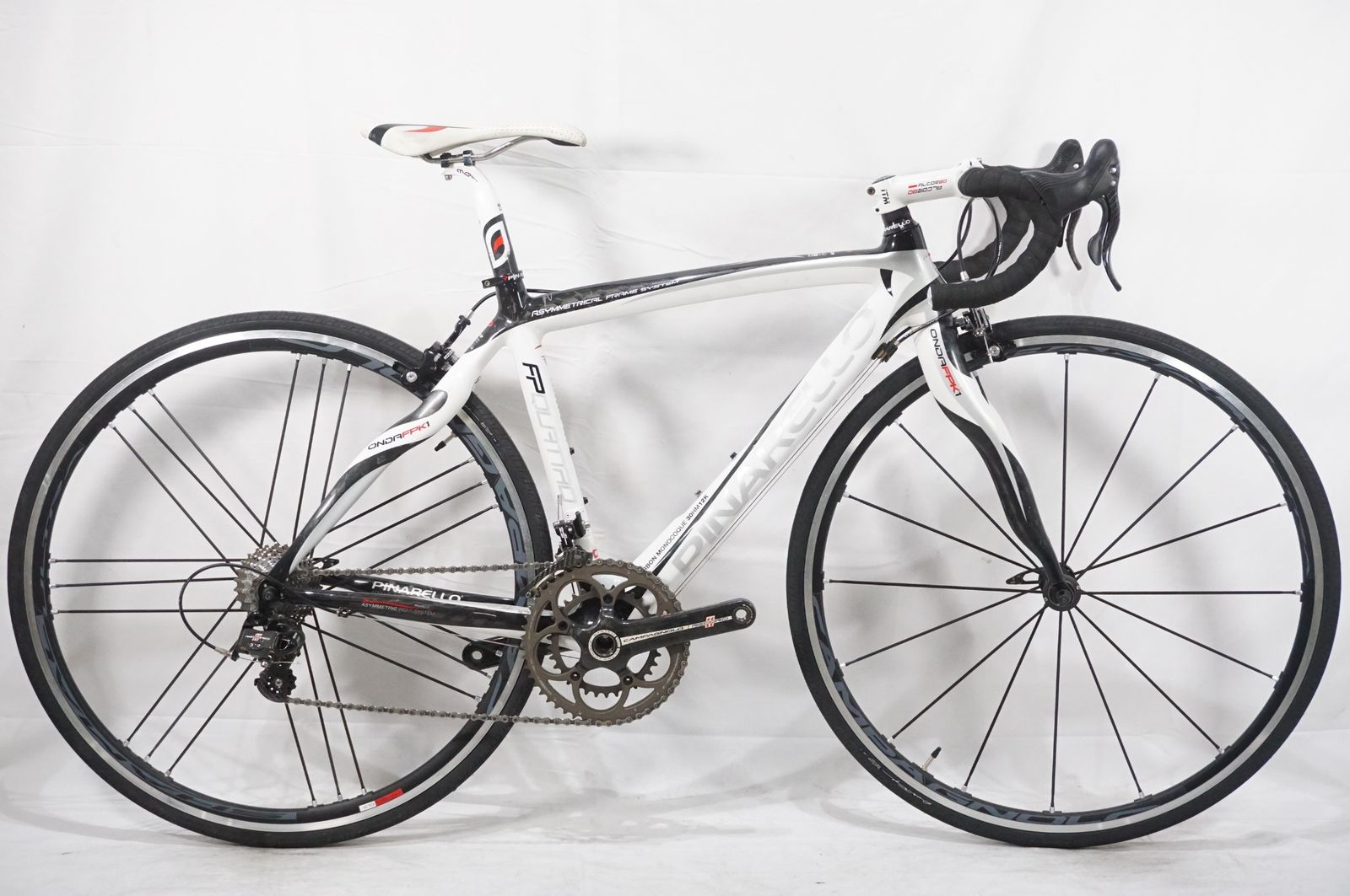 PINARELLO 「ピナレロ」 FP QUATTRO 2011年モデル カスタム ロードバイク / バイチャリAKIBA店