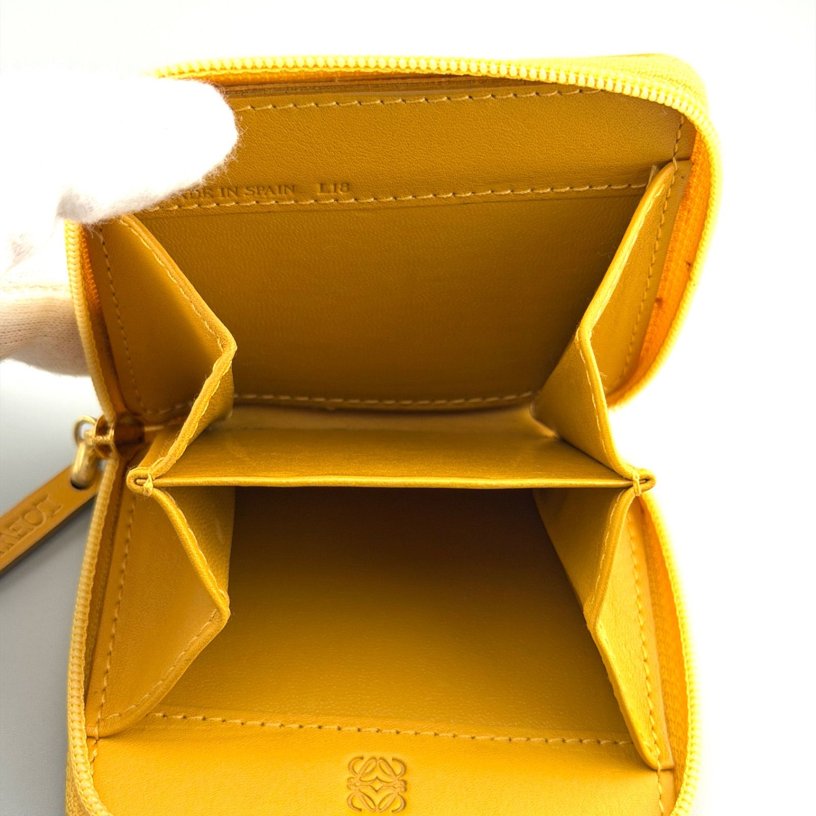 LOEWE ロエベ アナグラム コインケース 小銭入れ イエロー系 美品 