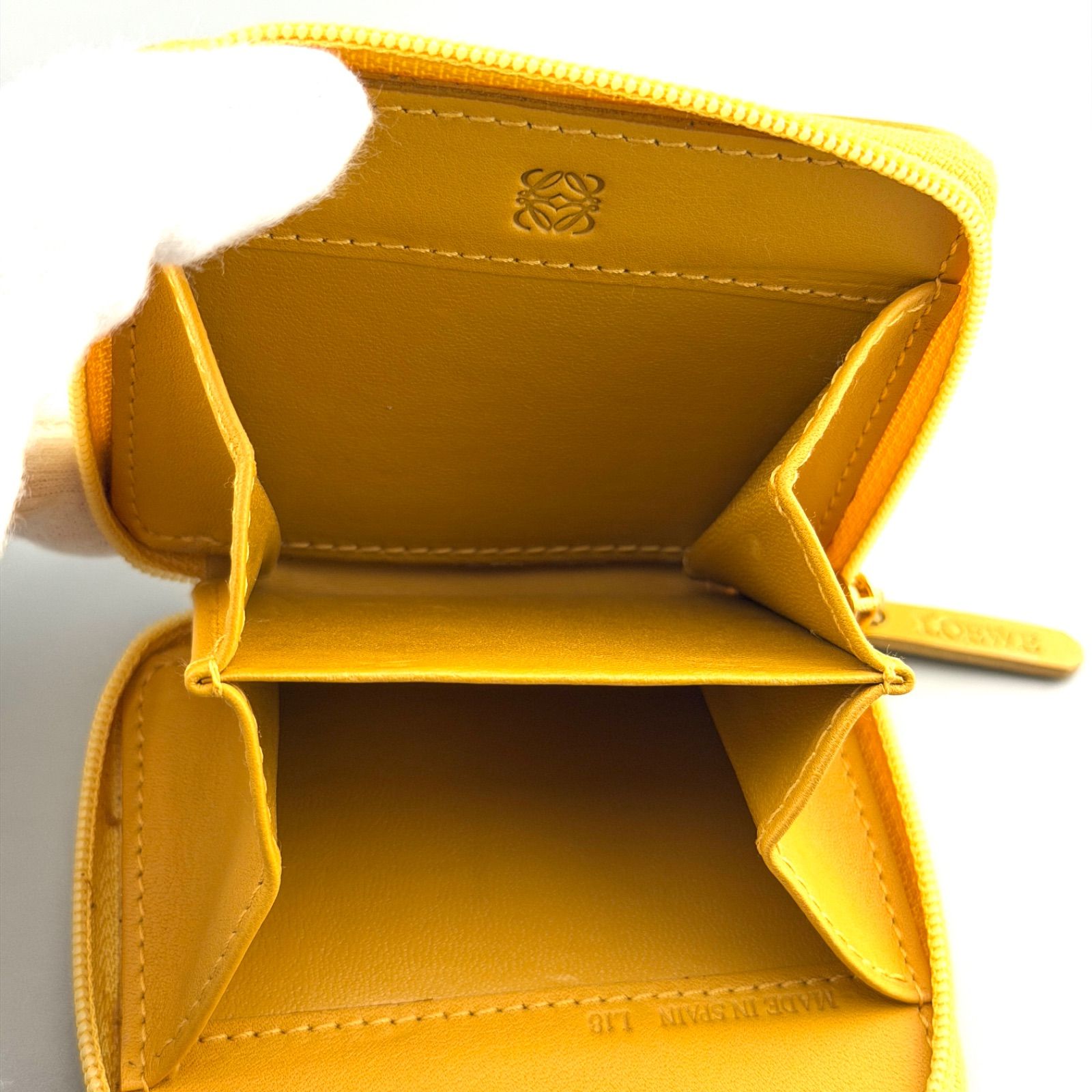 LOEWE ロエベ アナグラム コインケース 小銭入れ イエロー系 美品 