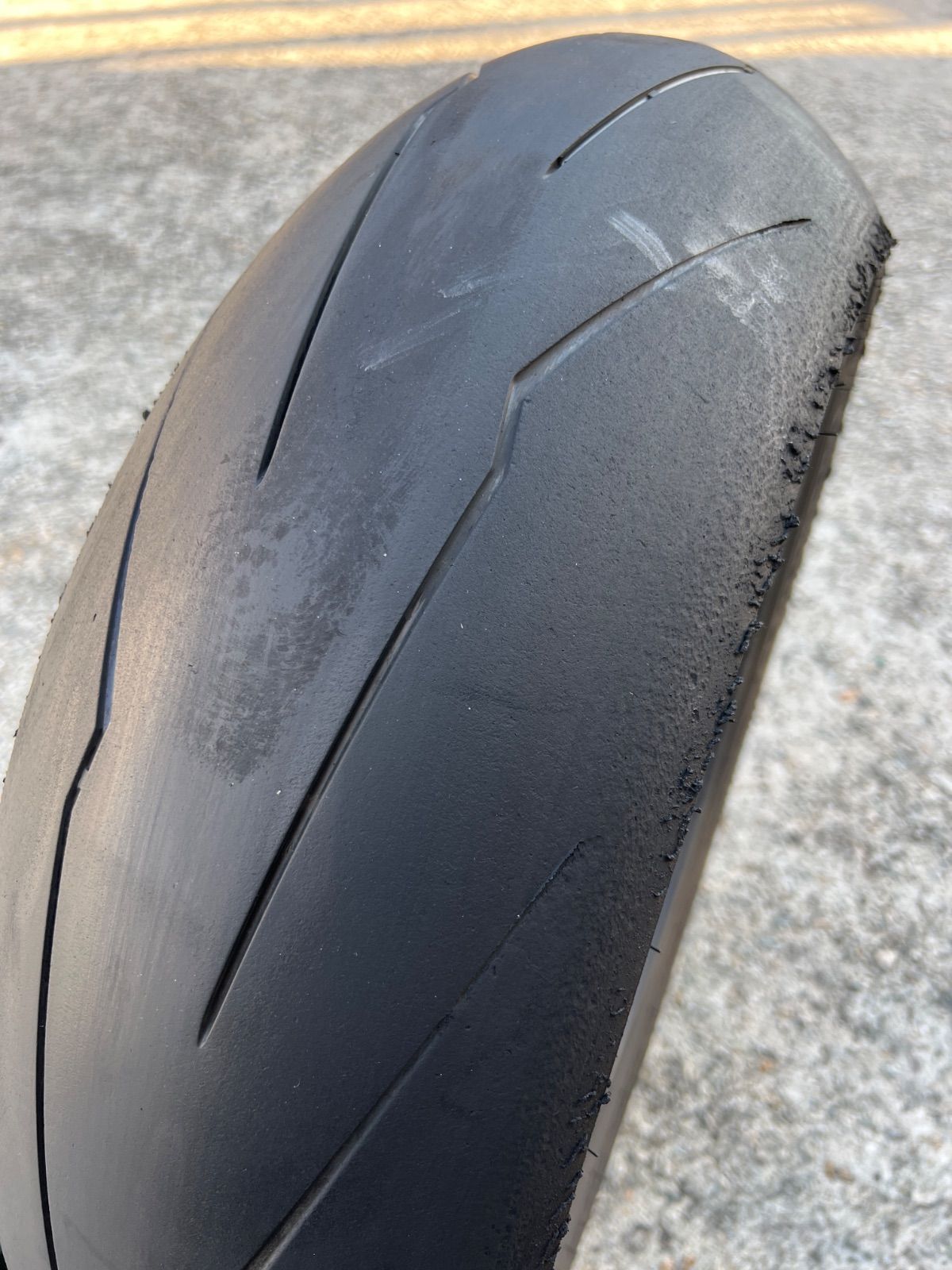 ピレリ スーパーコルサV3 190/55ZR17 1303
