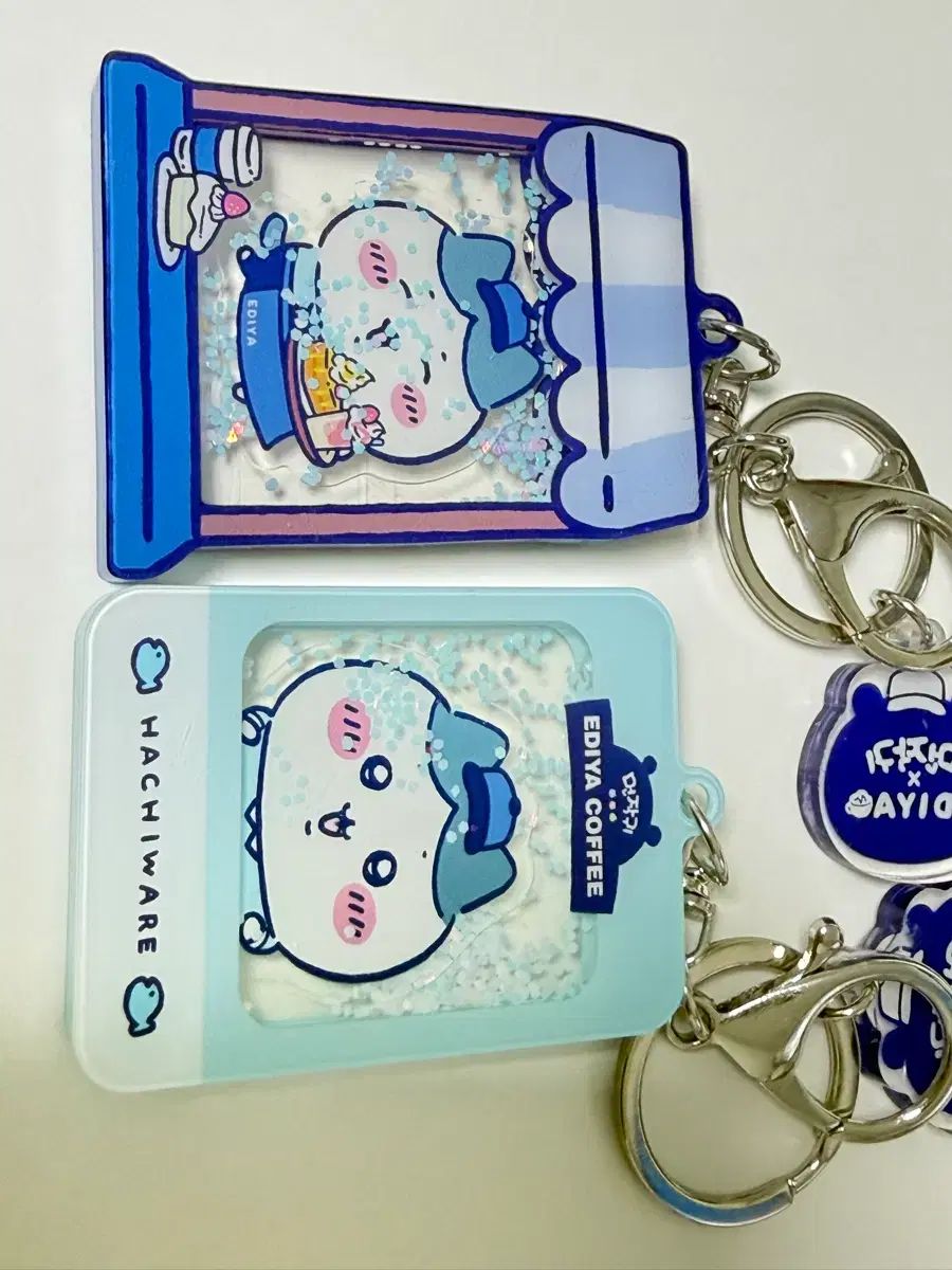 ちいかわ ハチワレ EDIYA キーホルダー まとめ
