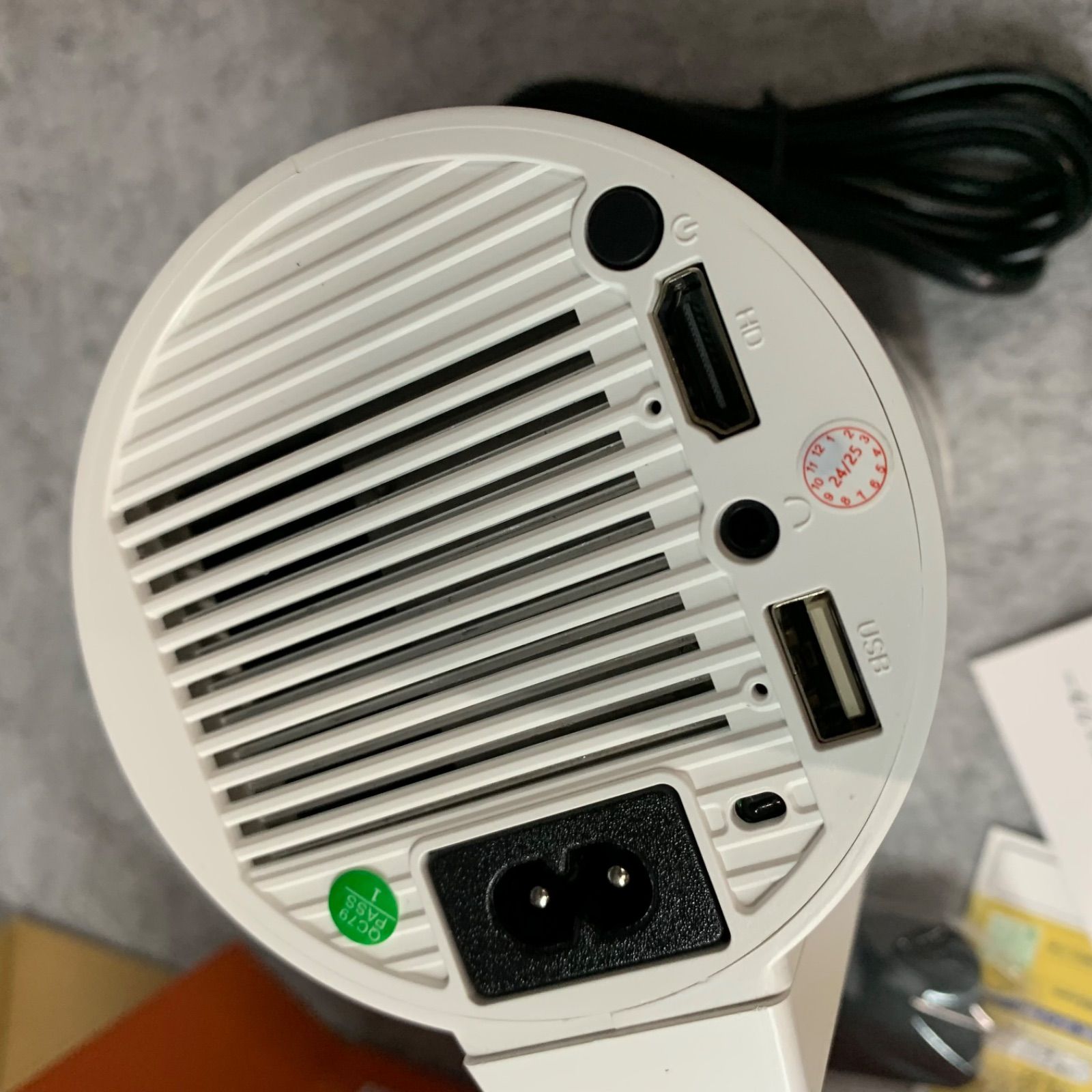 プロジェクター【18000LM・4K対応・AndroidTV搭載・290°回転】家庭用 